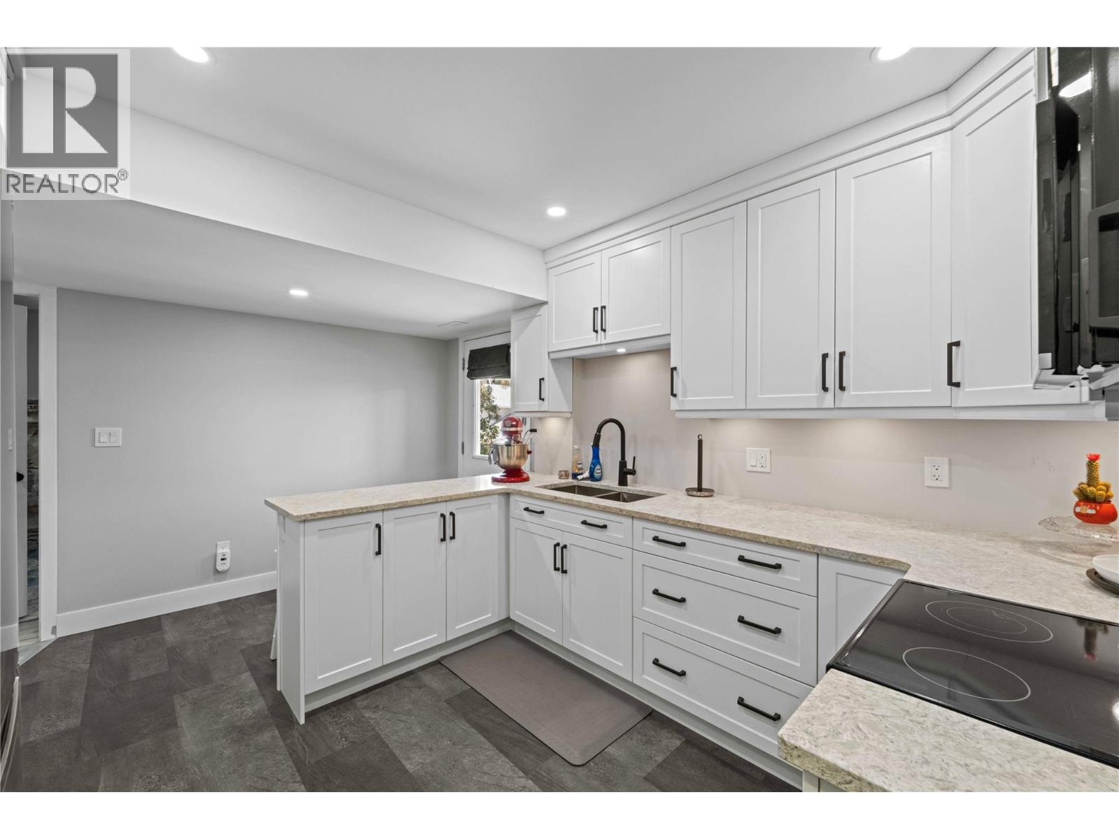 1548 ASSINIBOINE Road, Kamloops
