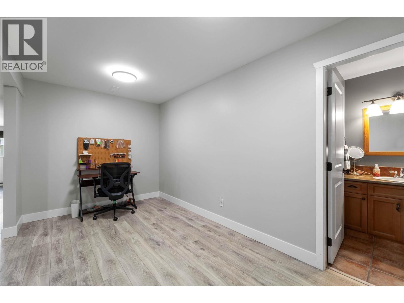 1548 ASSINIBOINE Road, Kamloops