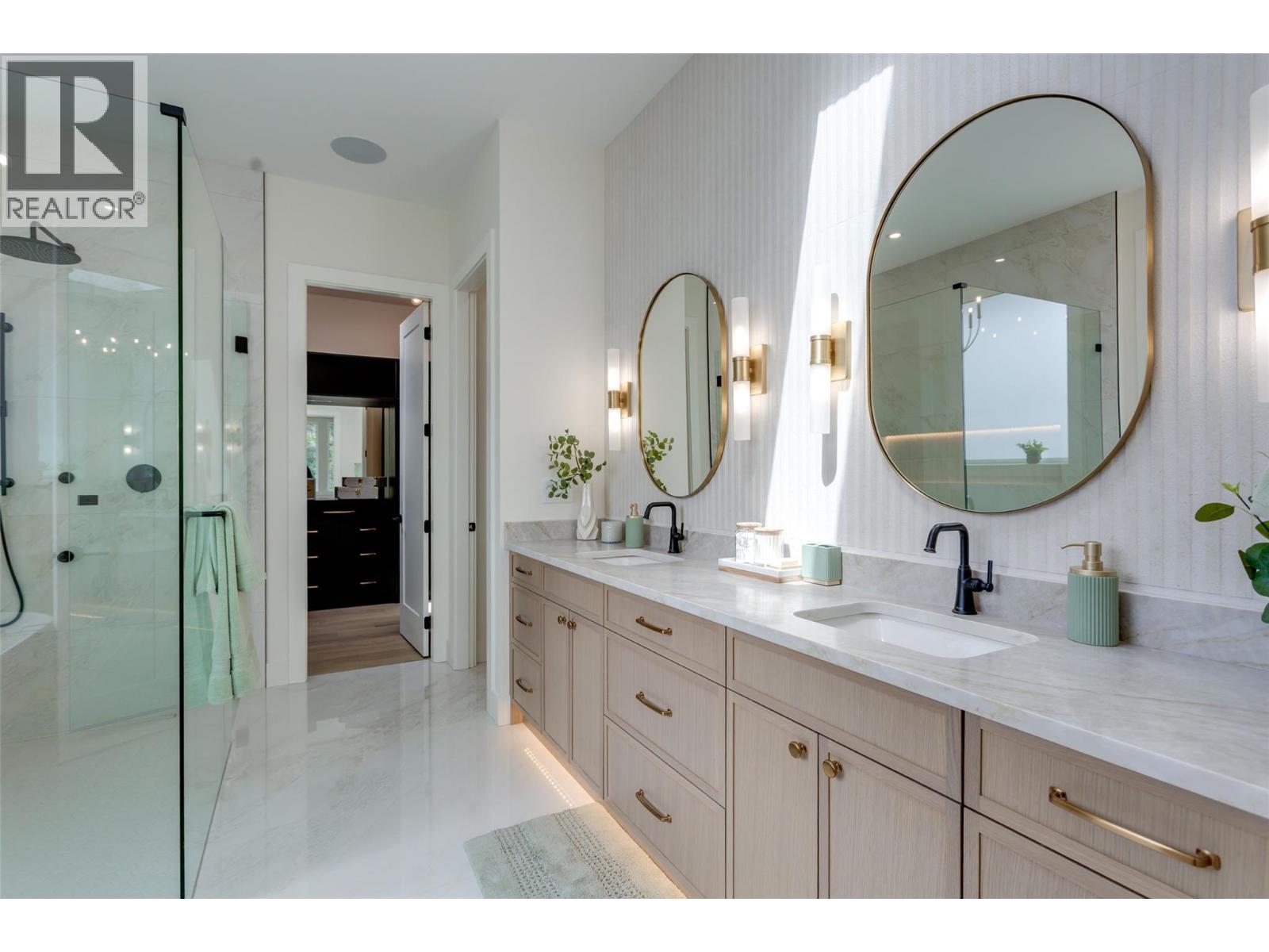  1017 Carnoustie Drive, Kelowna