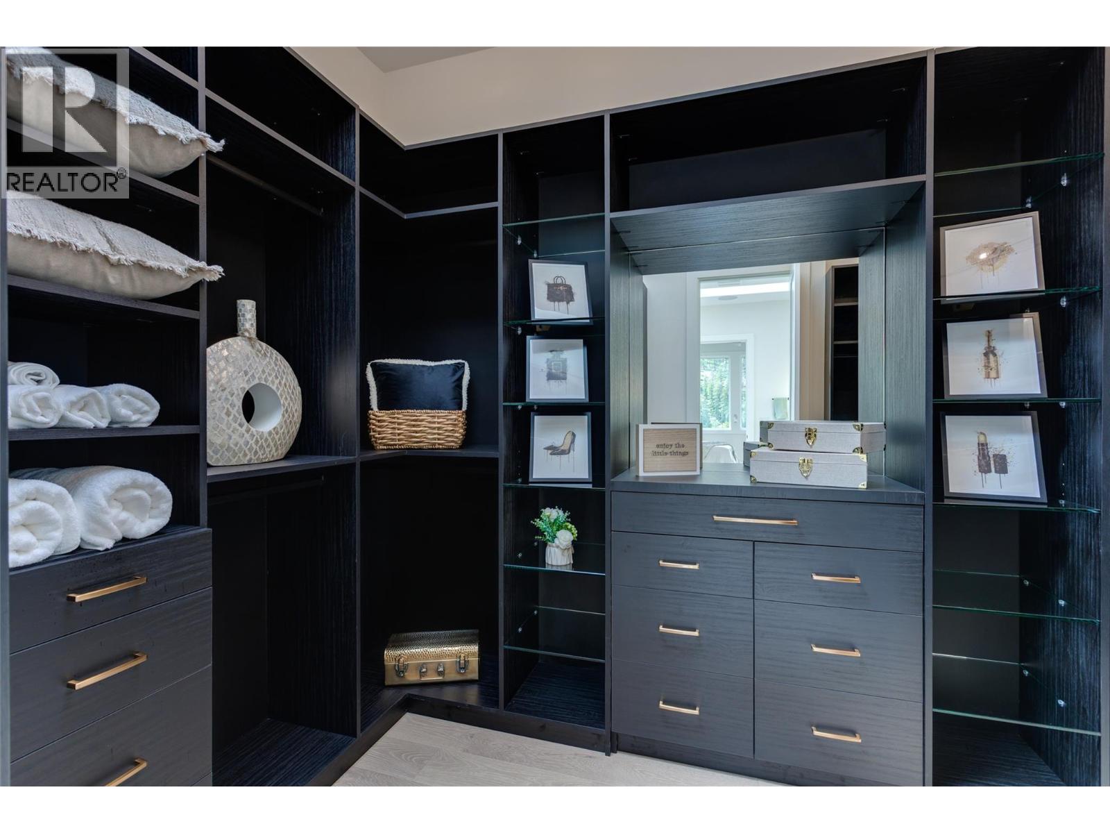  1017 Carnoustie Drive, Kelowna