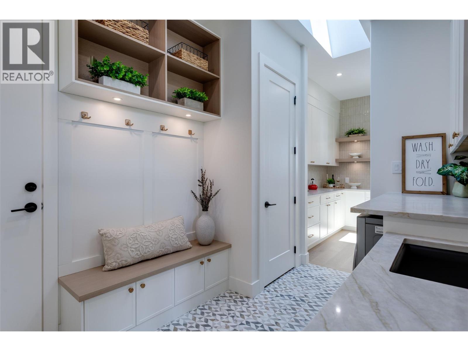  1017 Carnoustie Drive, Kelowna