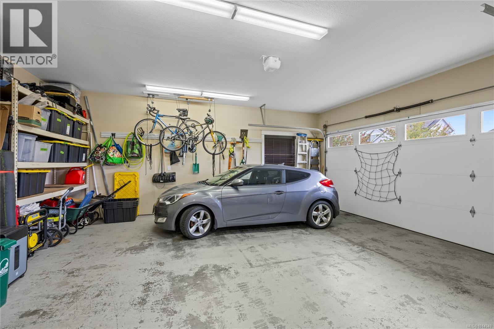 654 Sanderson Rd, Ladysmith