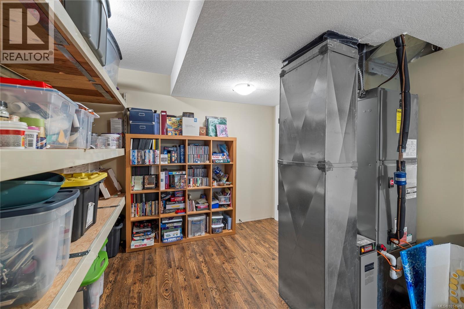 654 Sanderson Rd, Ladysmith
