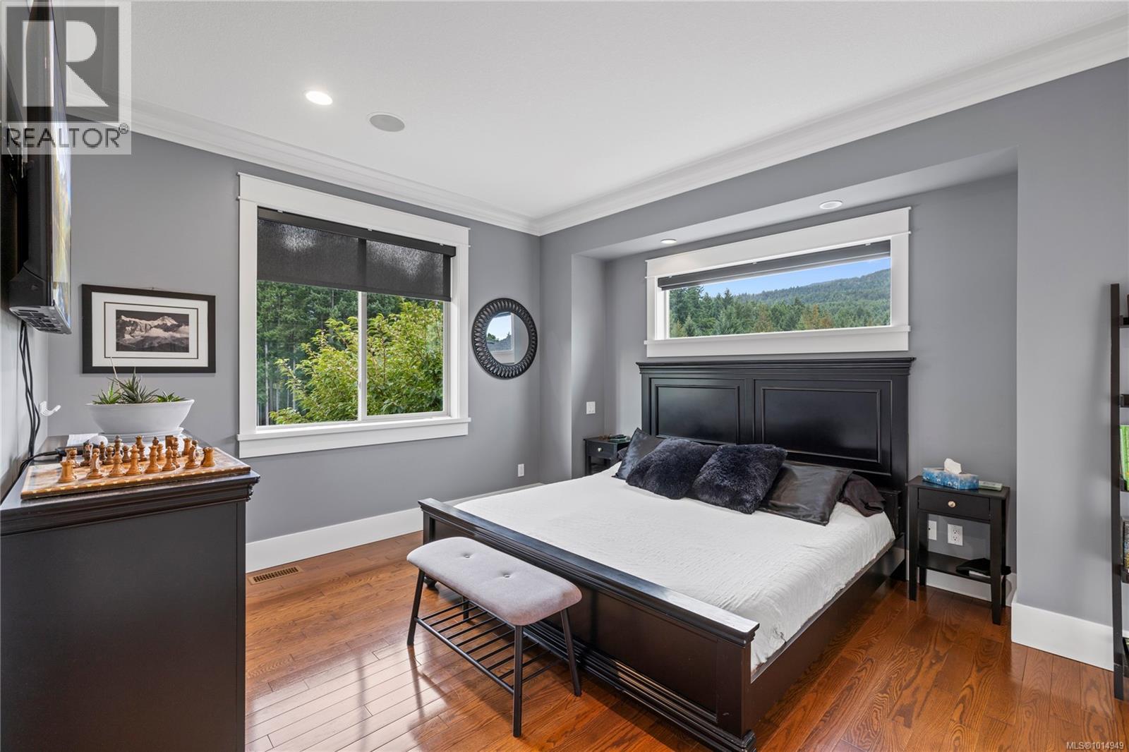 654 Sanderson Rd, Ladysmith