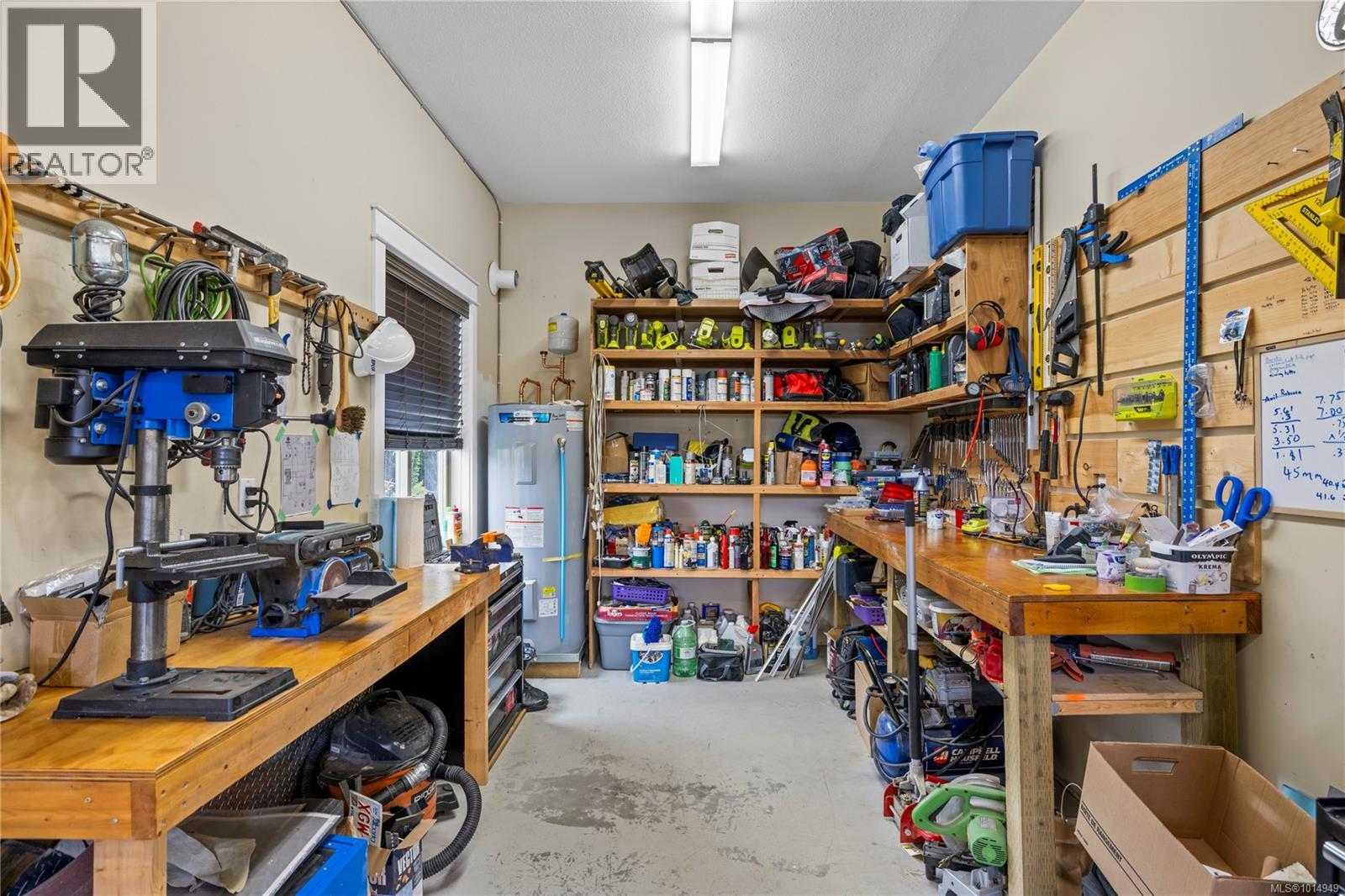 654 Sanderson Rd, Ladysmith