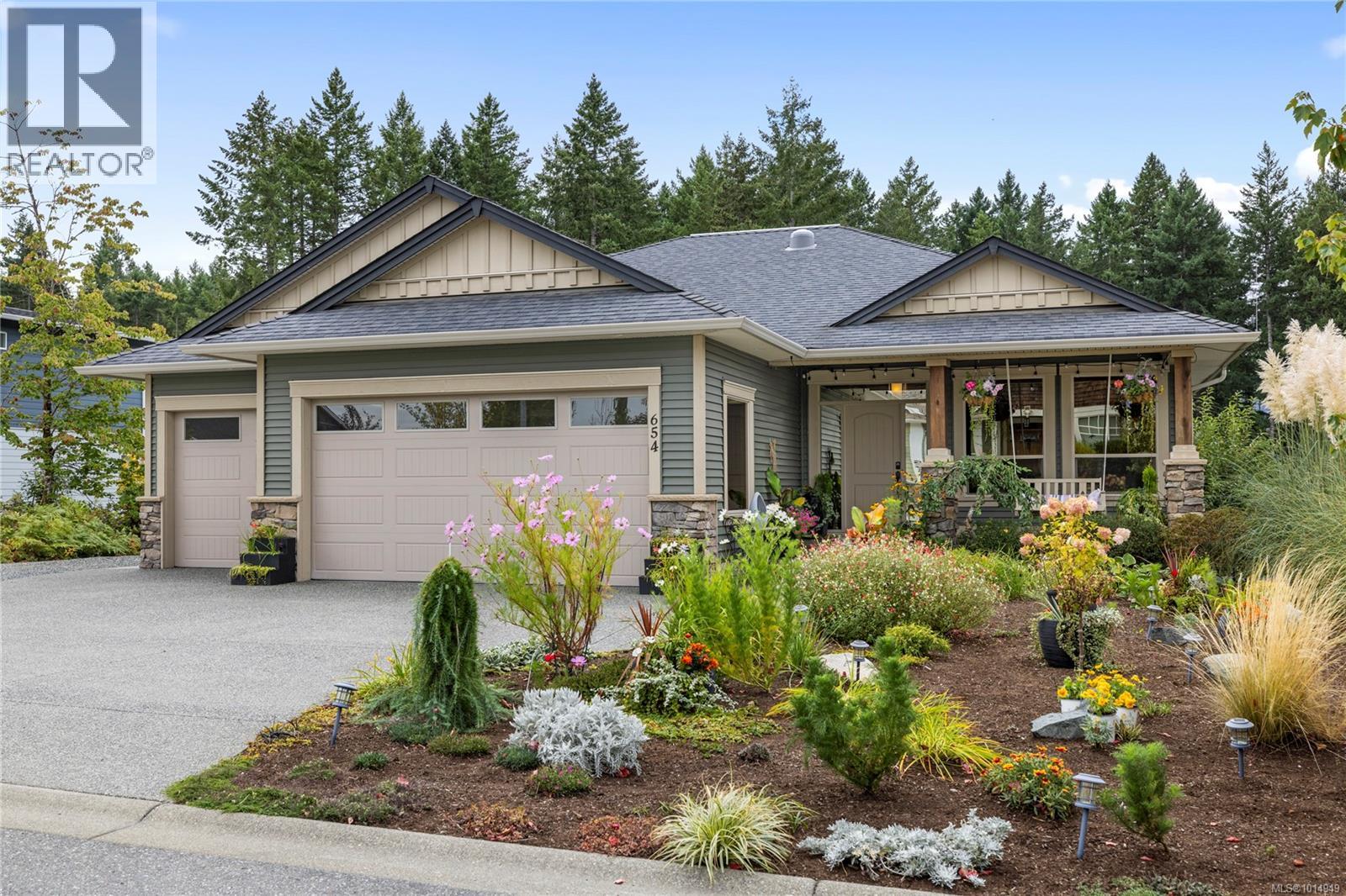 654 Sanderson Rd, Ladysmith
