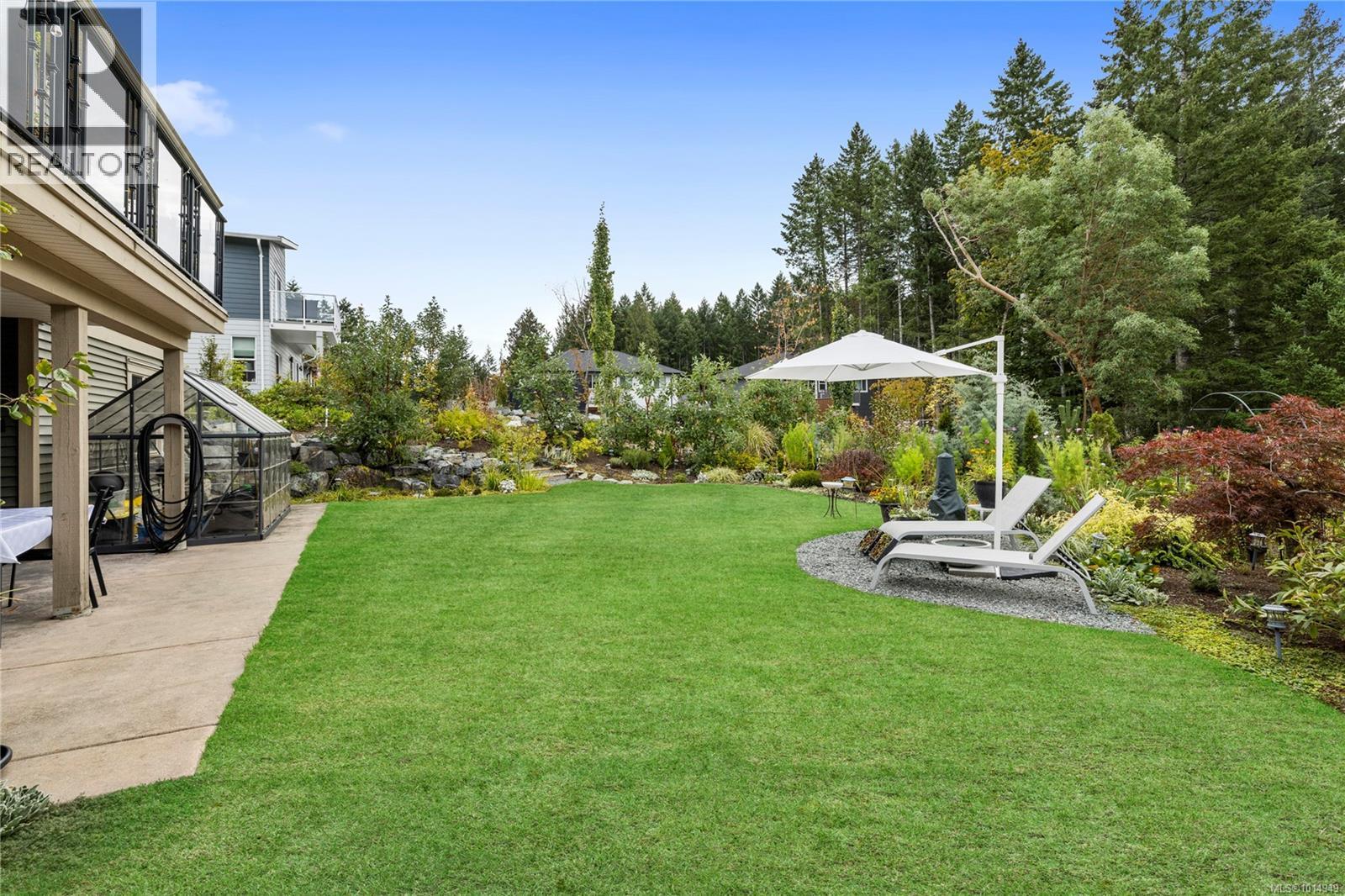 654 Sanderson Rd, Ladysmith