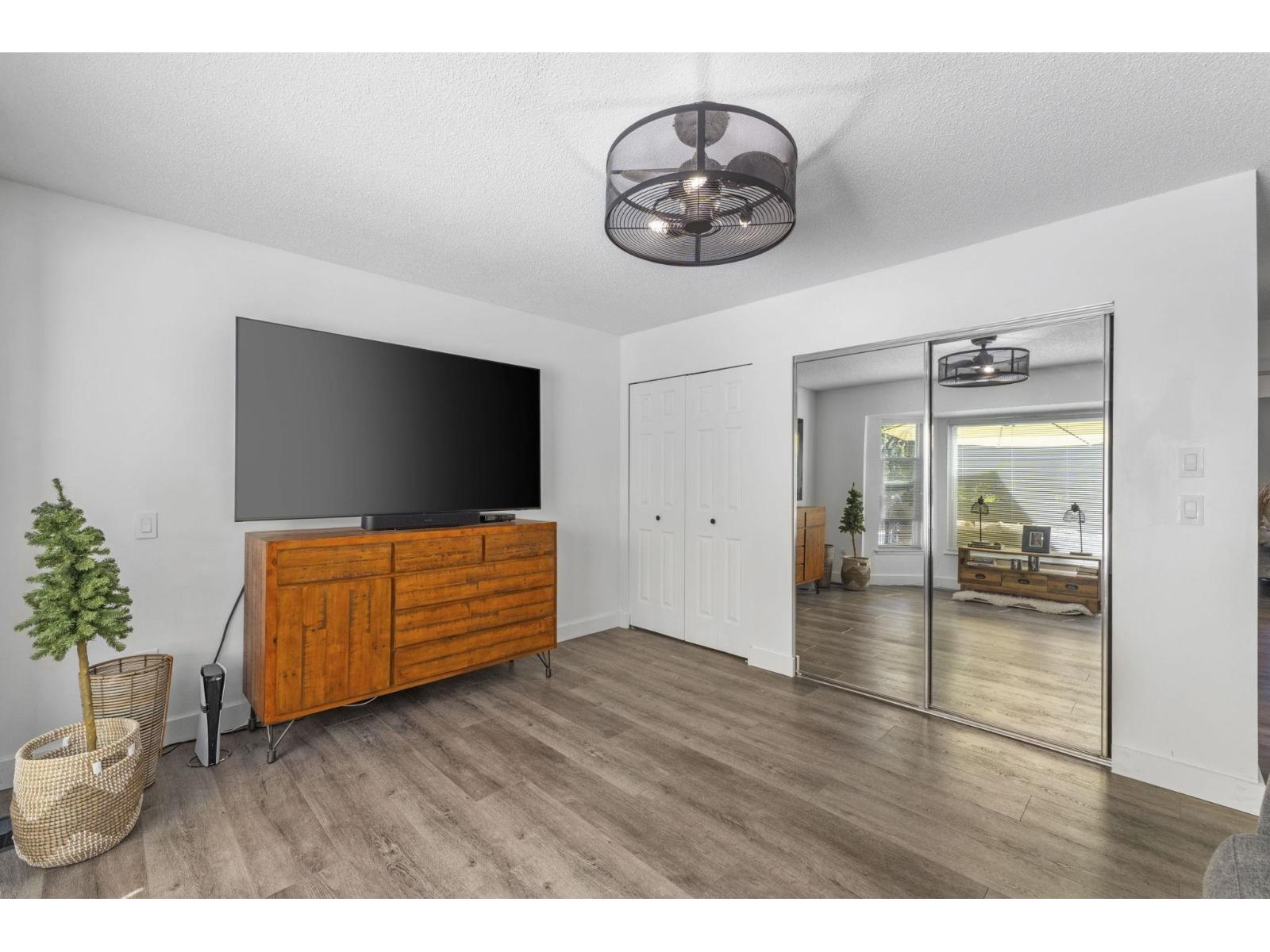 11 1735 SPRING CREEK DRIVE, Cultus Lake South, Lindell Beach
