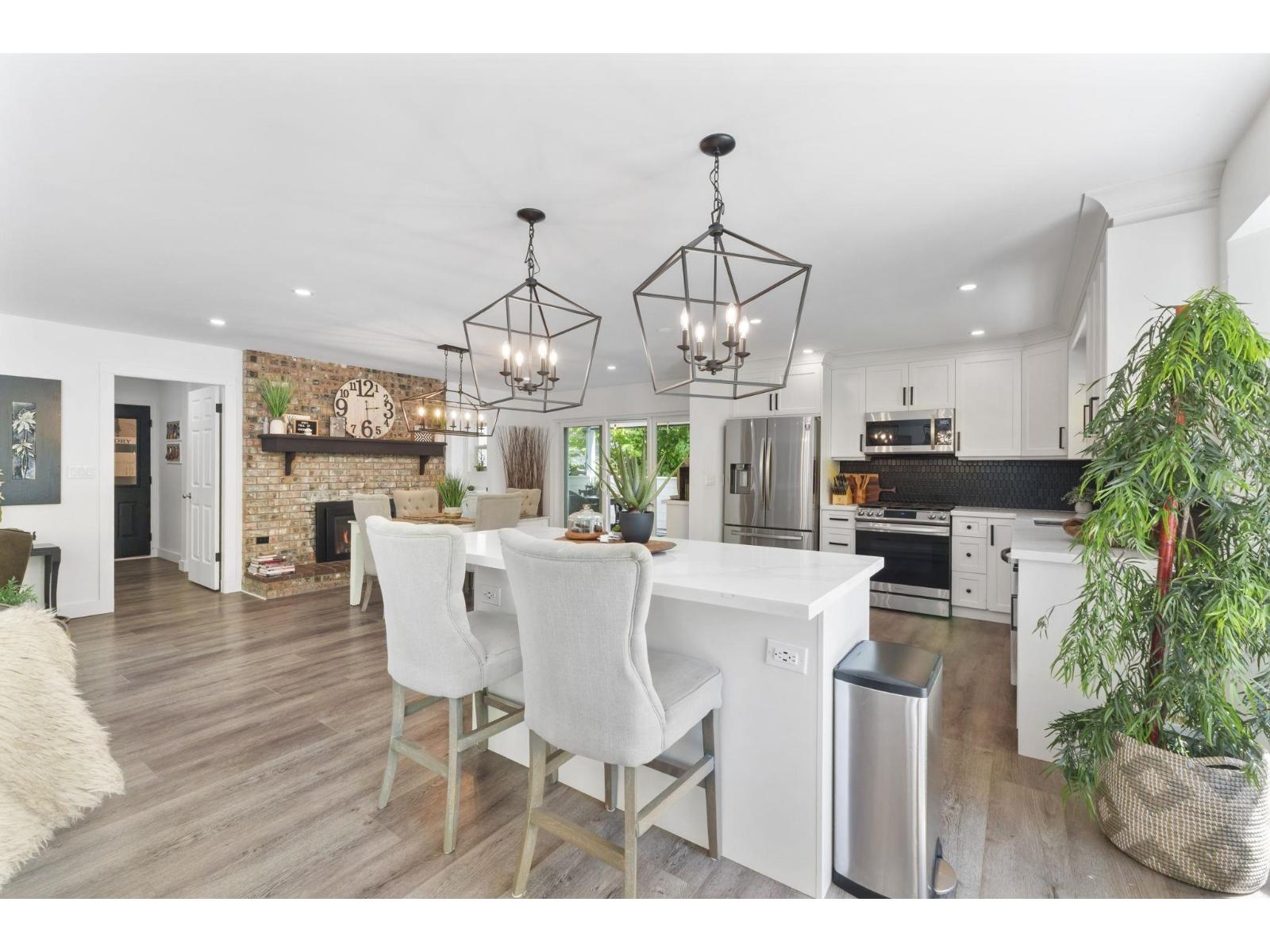 11 1735 SPRING CREEK DRIVE, Cultus Lake South, Lindell Beach