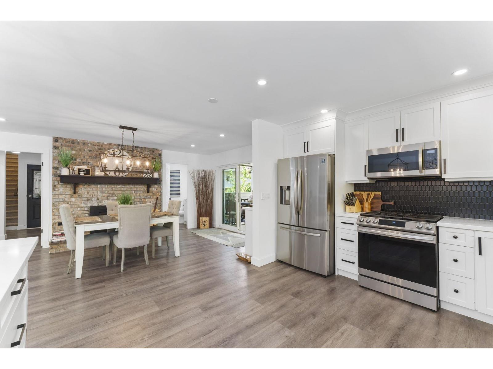 11 1735 SPRING CREEK DRIVE, Cultus Lake South, Lindell Beach
