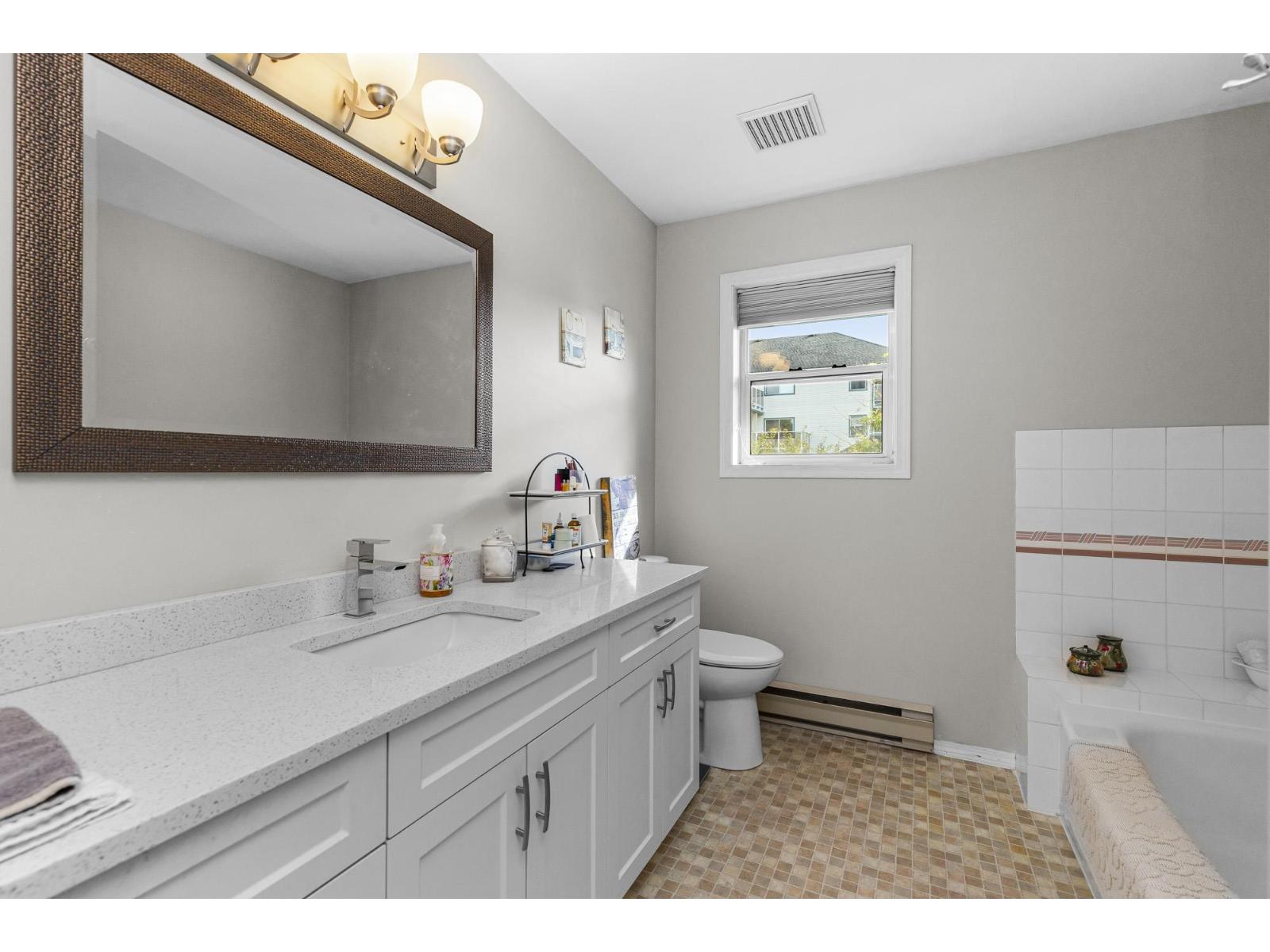 House in Mission - Image 13