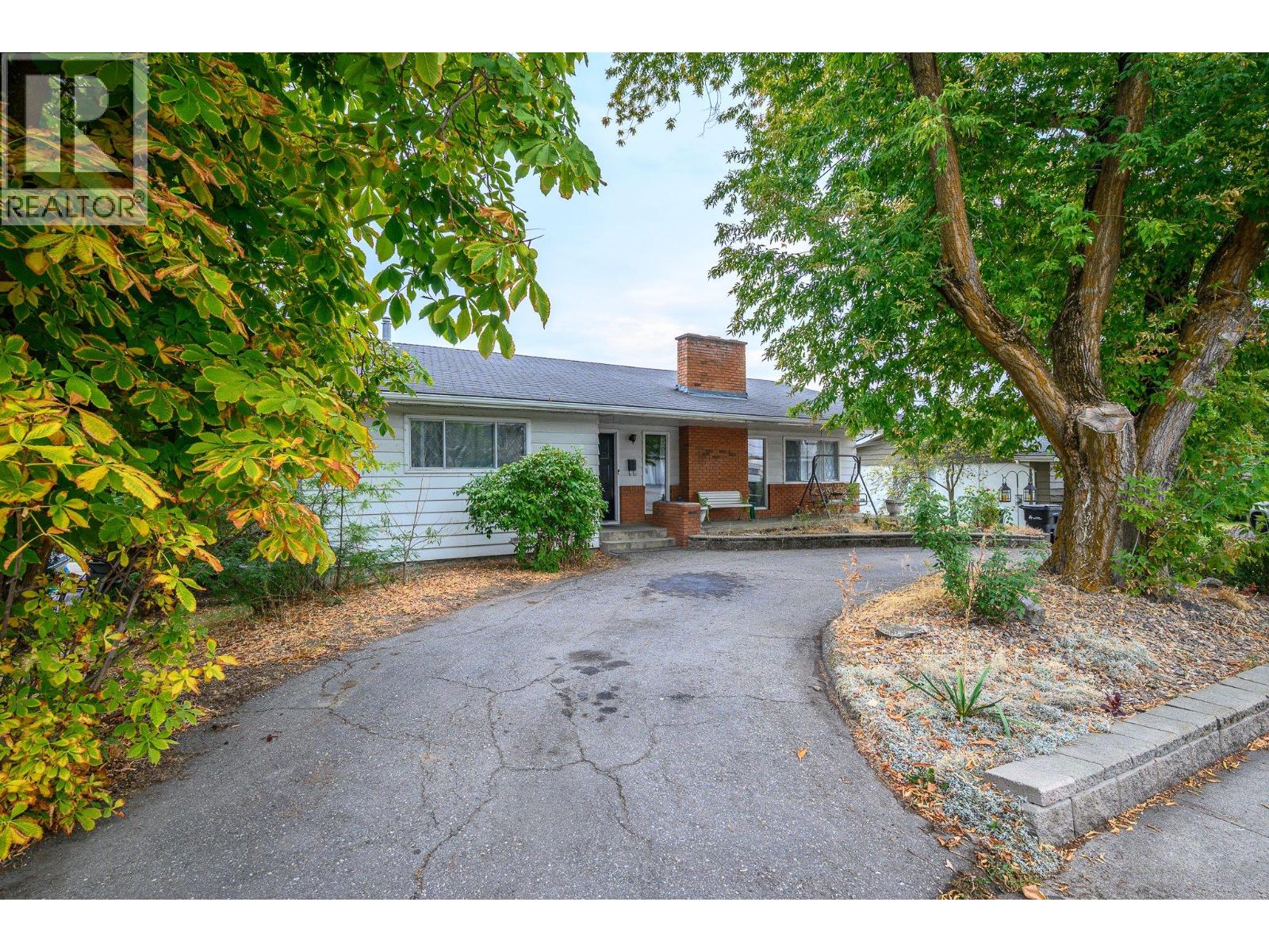  2505 18 Street, Vernon