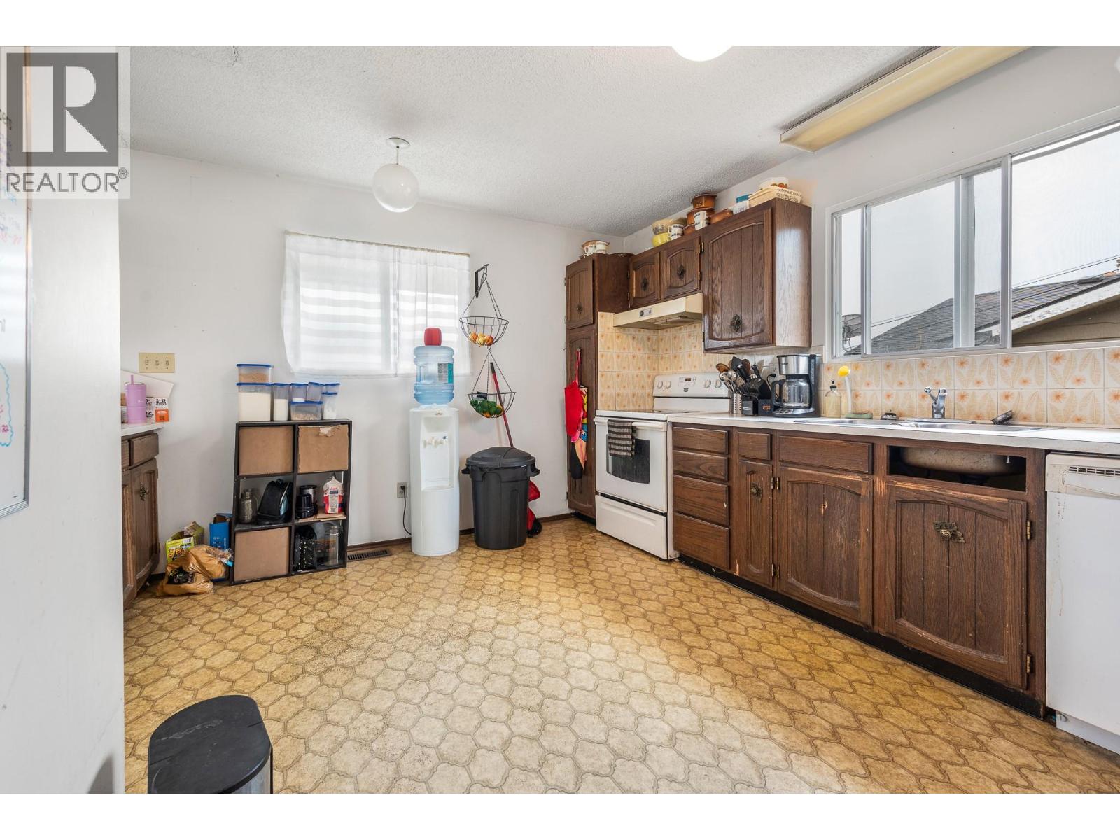  2505 18 Street, Vernon