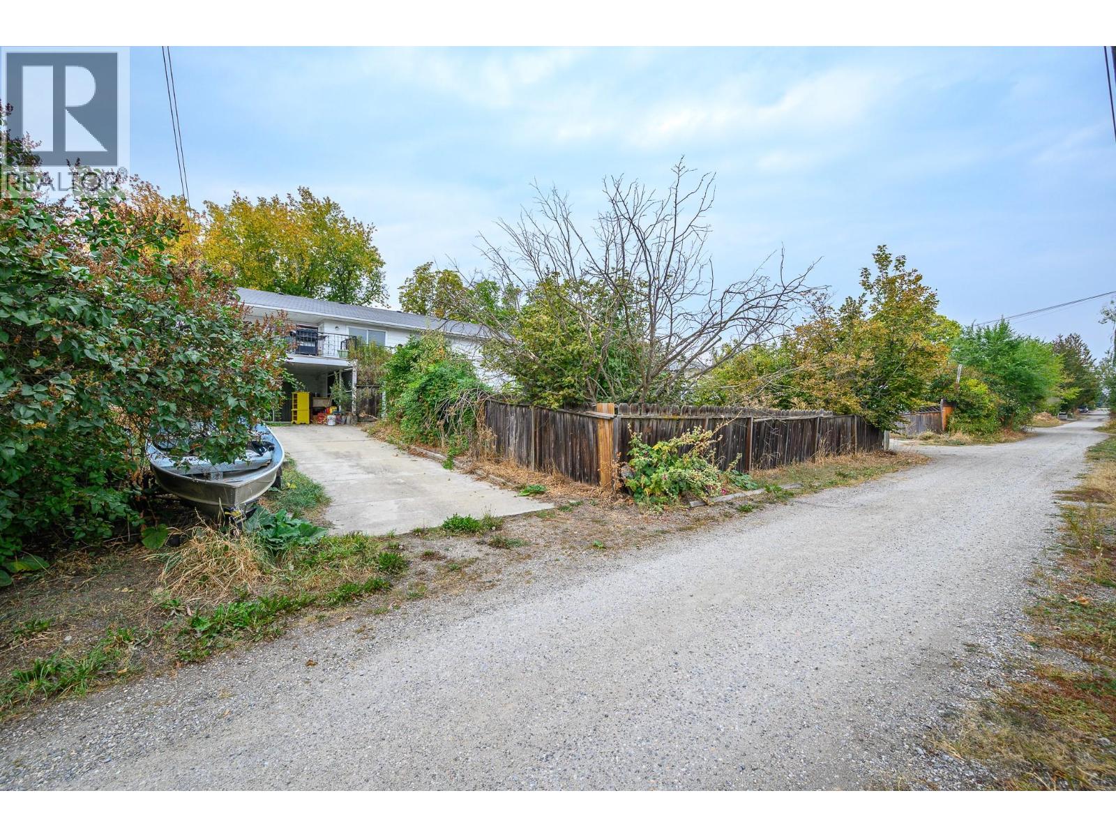  2505 18 Street, Vernon