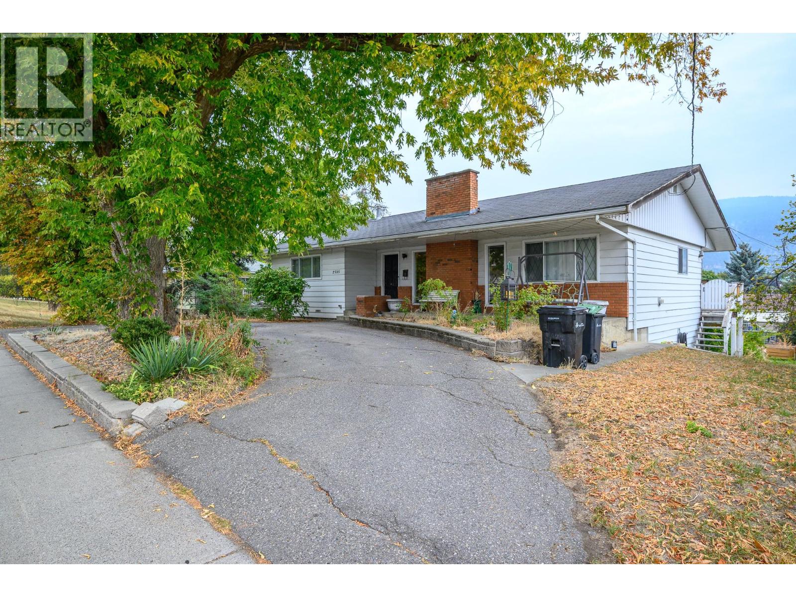  2505 18 Street, Vernon