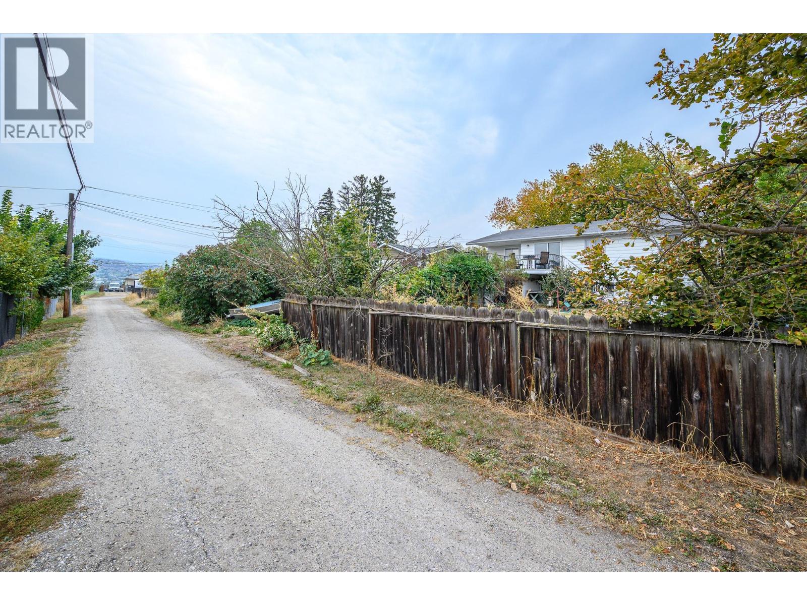  2505 18 Street, Vernon