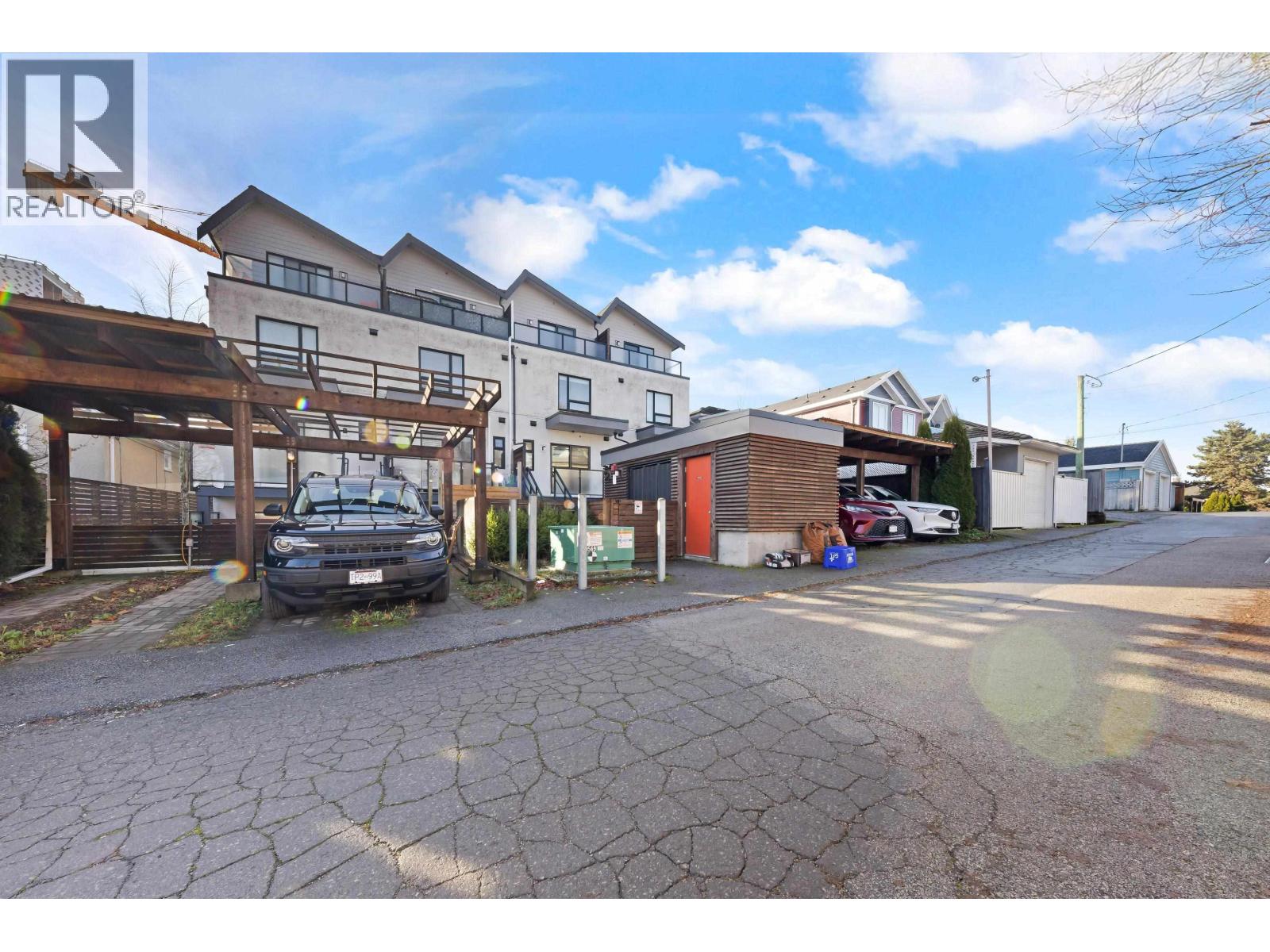 2763 DUKE STREET, Vancouver