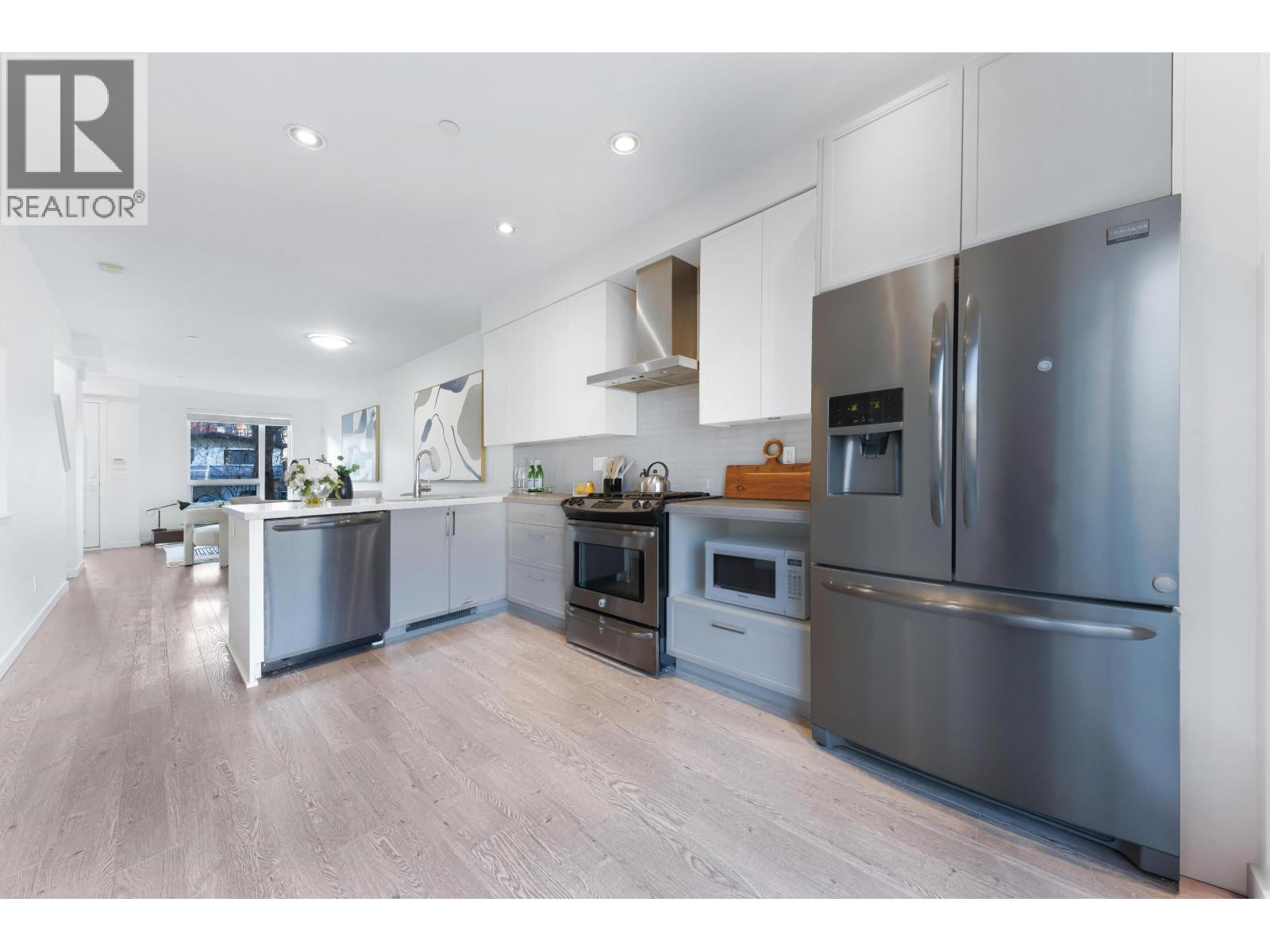 2763 DUKE STREET, Vancouver