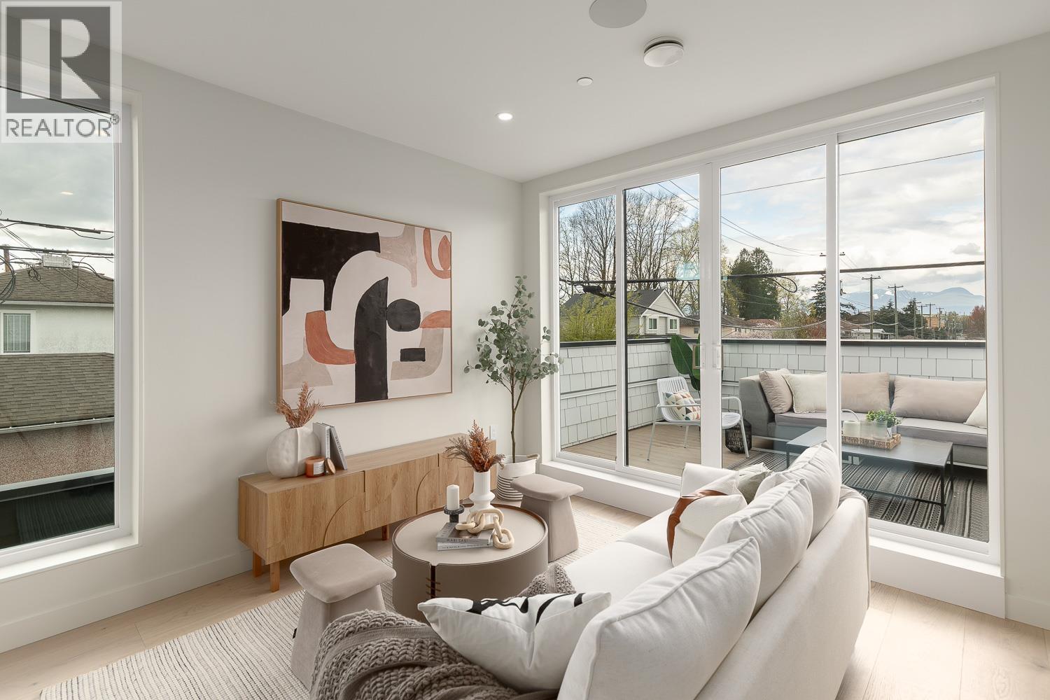 2652 E 38TH AVENUE, Vancouver