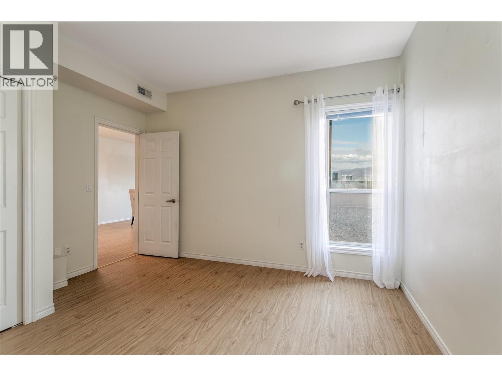 208 2388 Baron Road, Kelowna