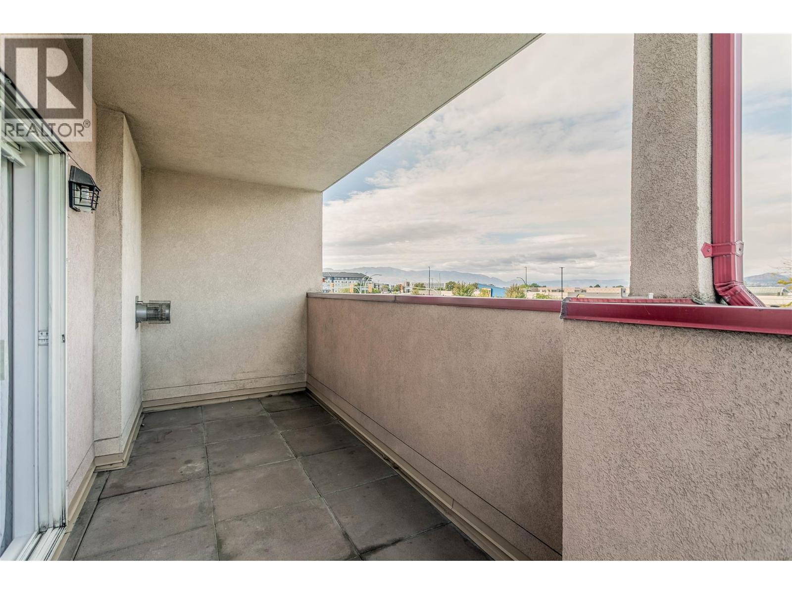 208 2388 Baron Road, Kelowna