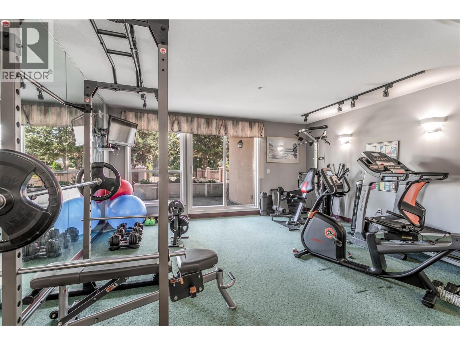 208 2388 Baron Road, Kelowna