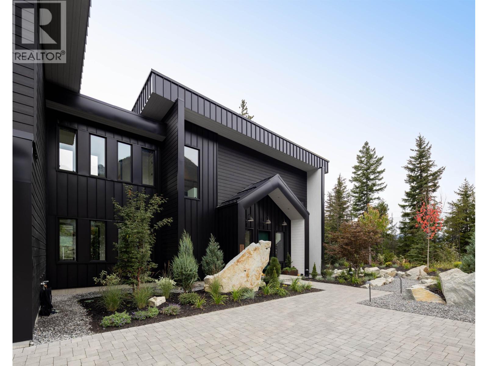 9146 WEDGE CREEK RISE, Whistler