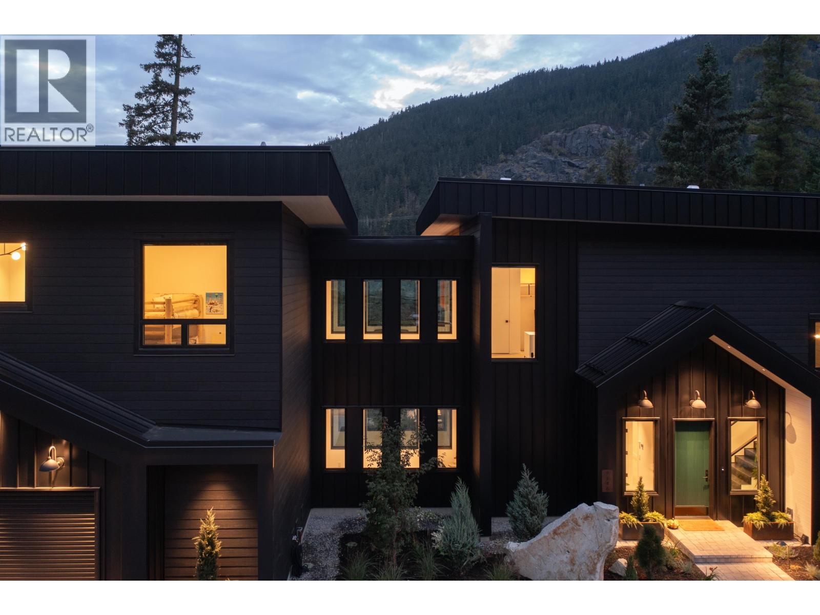 9146 WEDGE CREEK RISE, Whistler