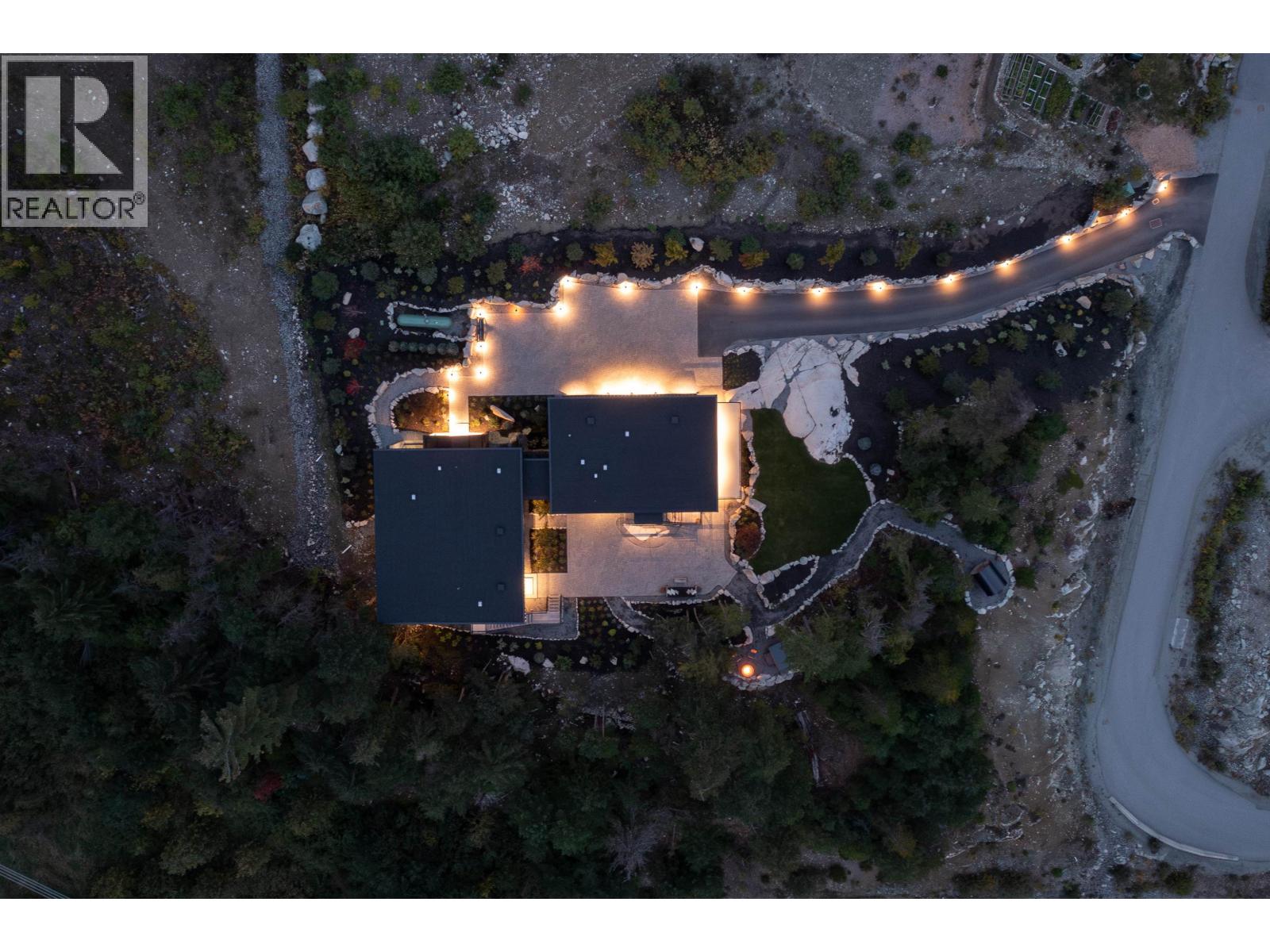 9146 WEDGE CREEK RISE, Whistler