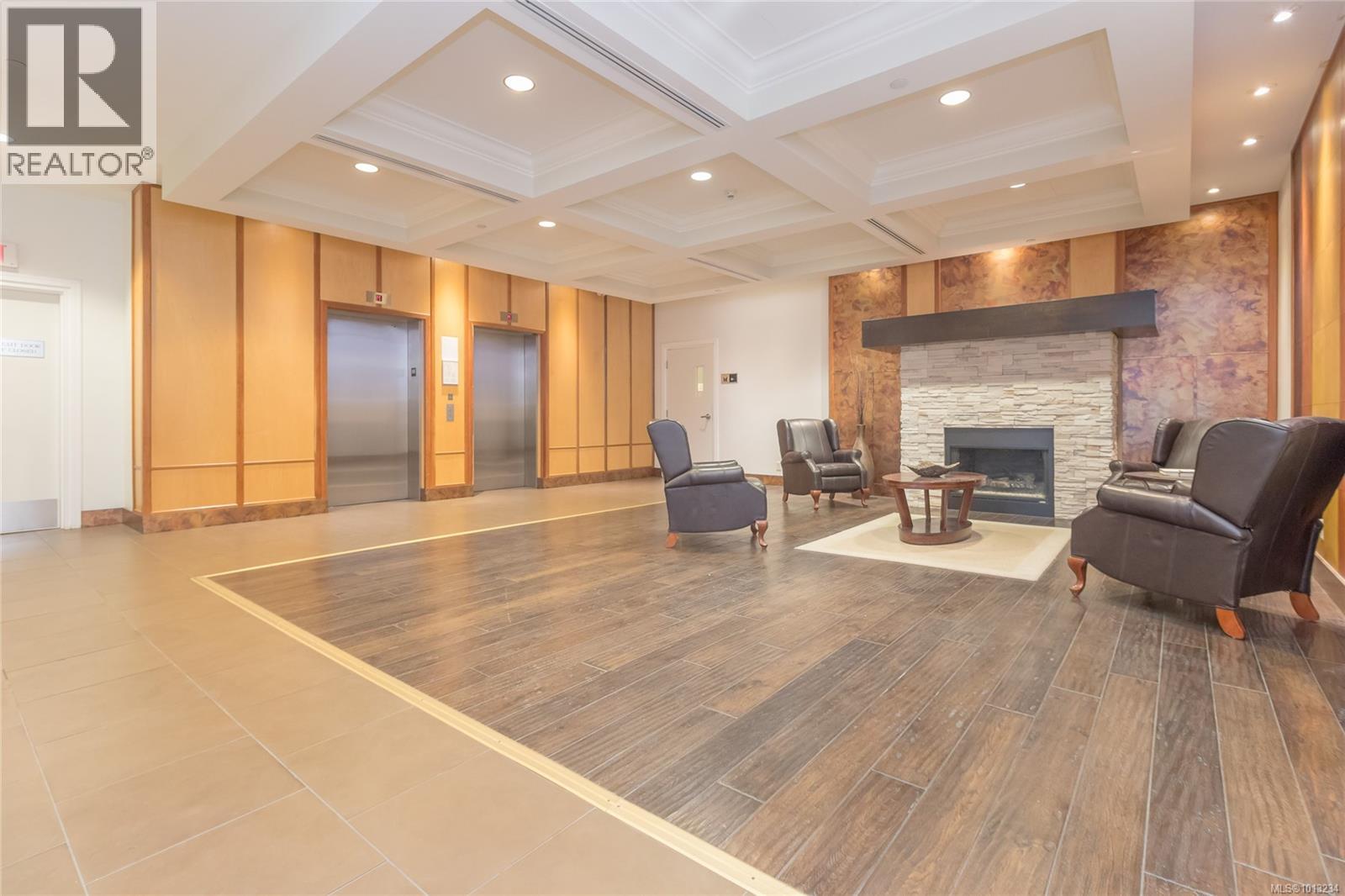 303 1325 Bear Mountain Parkway, Langford