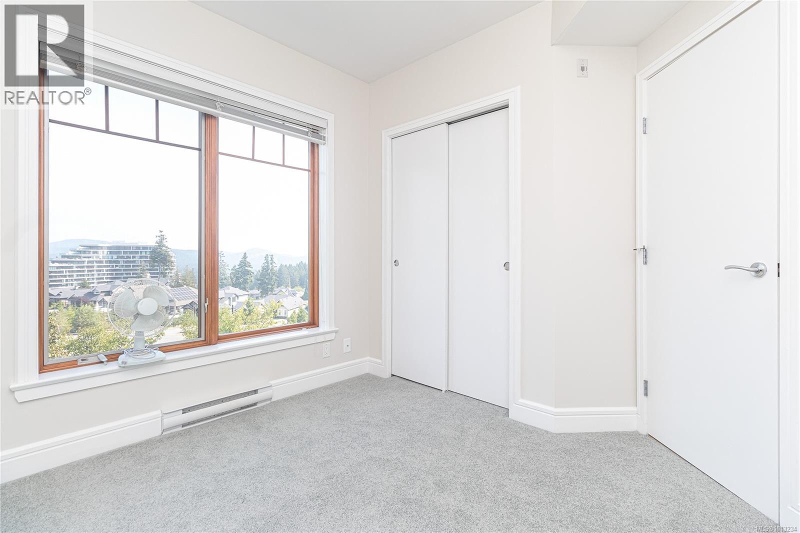 303 1325 Bear Mountain Parkway, Langford