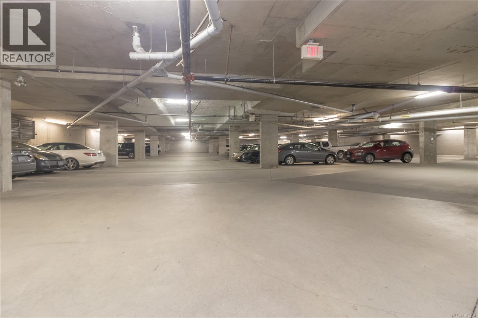 303 1325 Bear Mountain Parkway, Langford