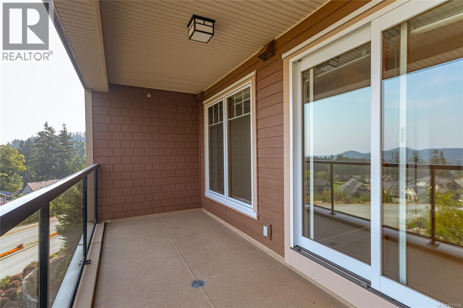 303 1325 Bear Mountain Parkway, Langford