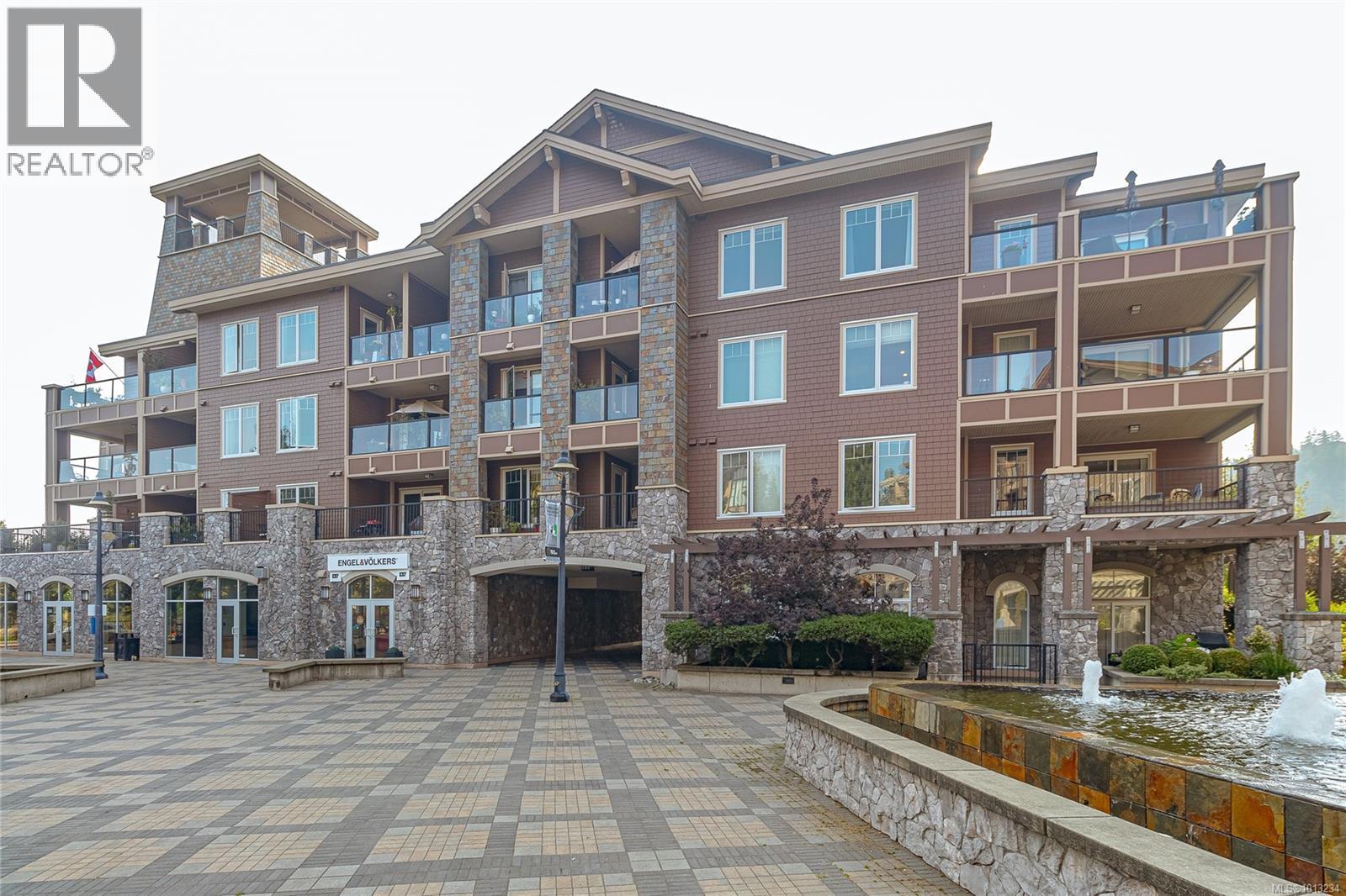 303 1325 Bear Mountain Parkway, Langford