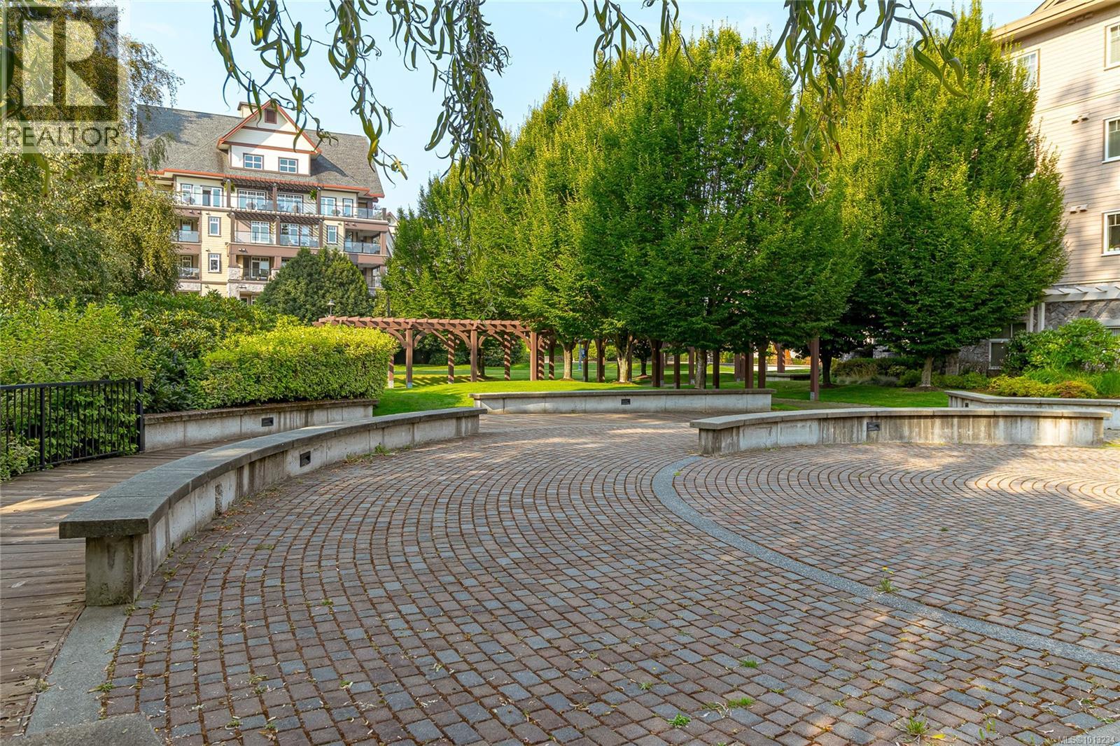 303 1325 Bear Mountain Parkway, Langford