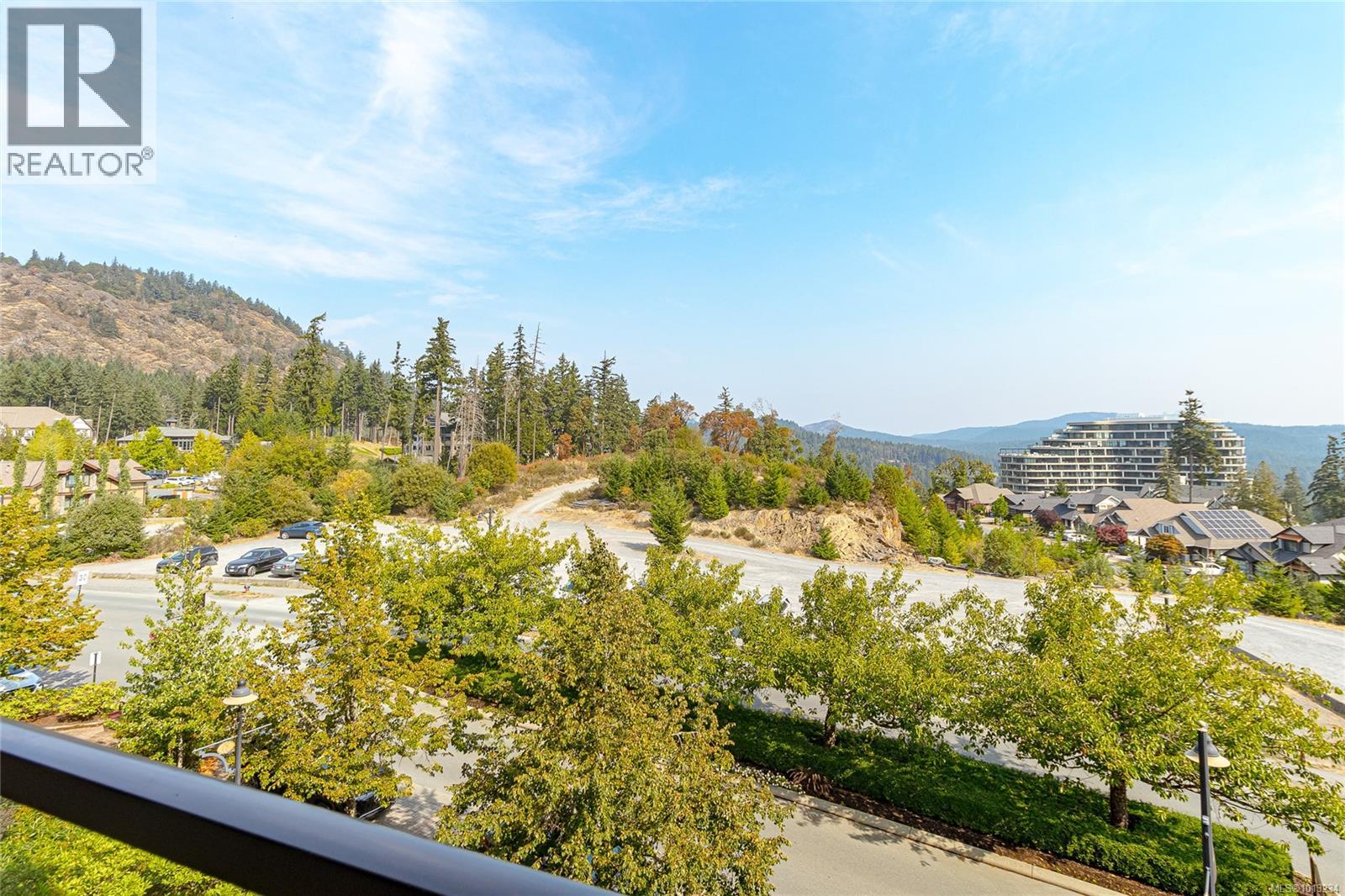 303 1325 Bear Mountain Parkway, Langford