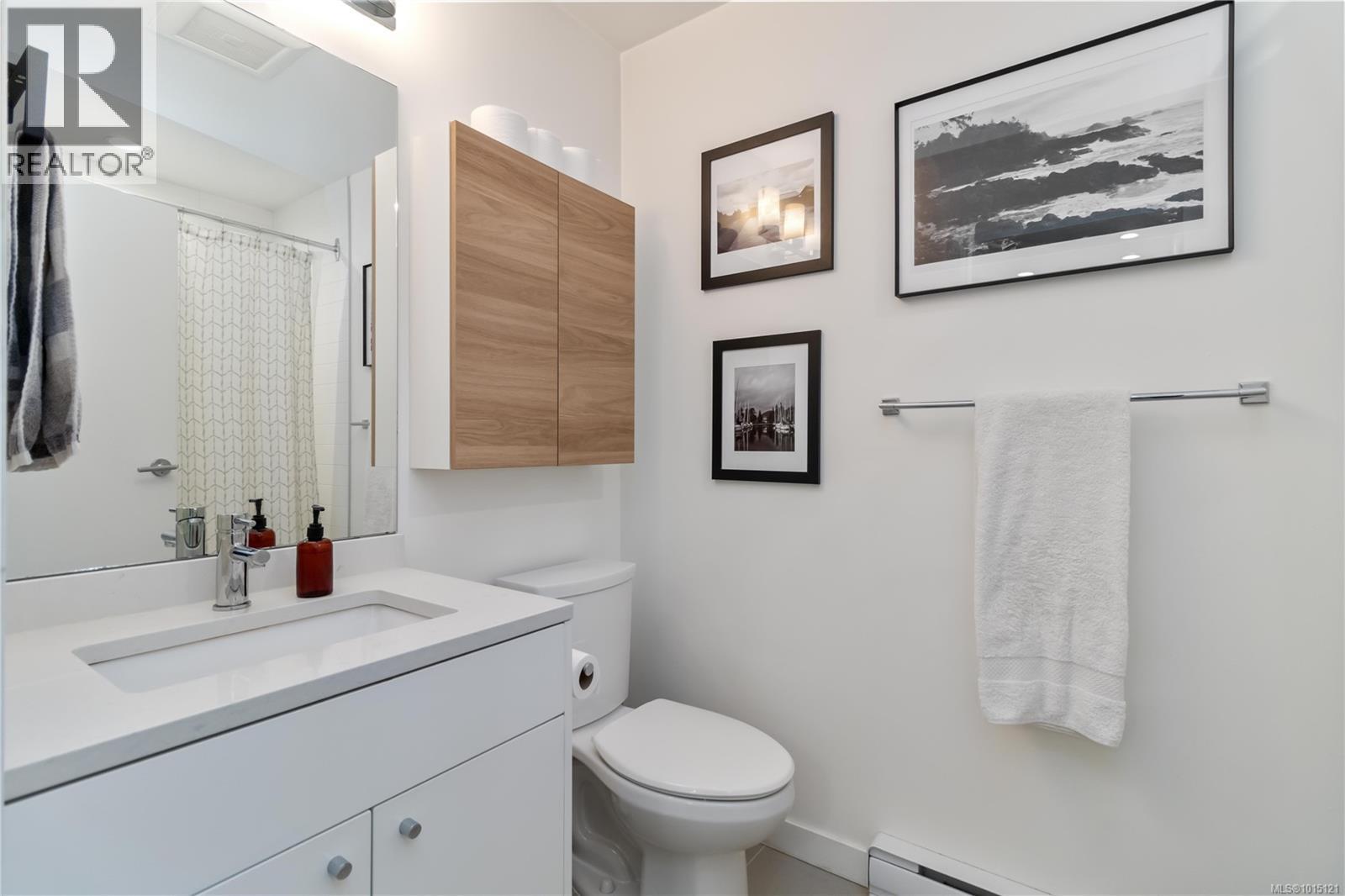 217 767 Tyee Road, Victoria
