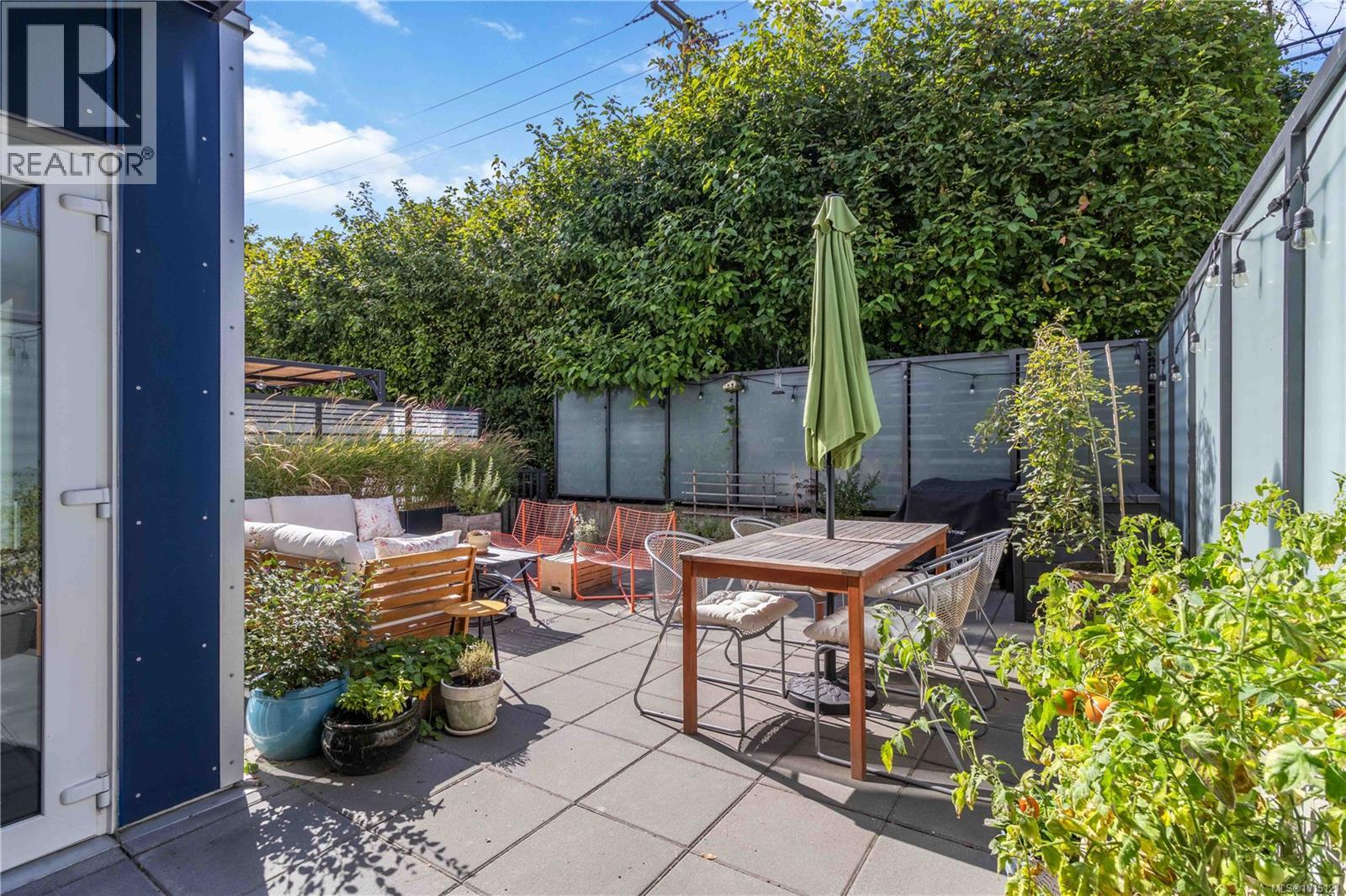 217 767 Tyee Road, Victoria