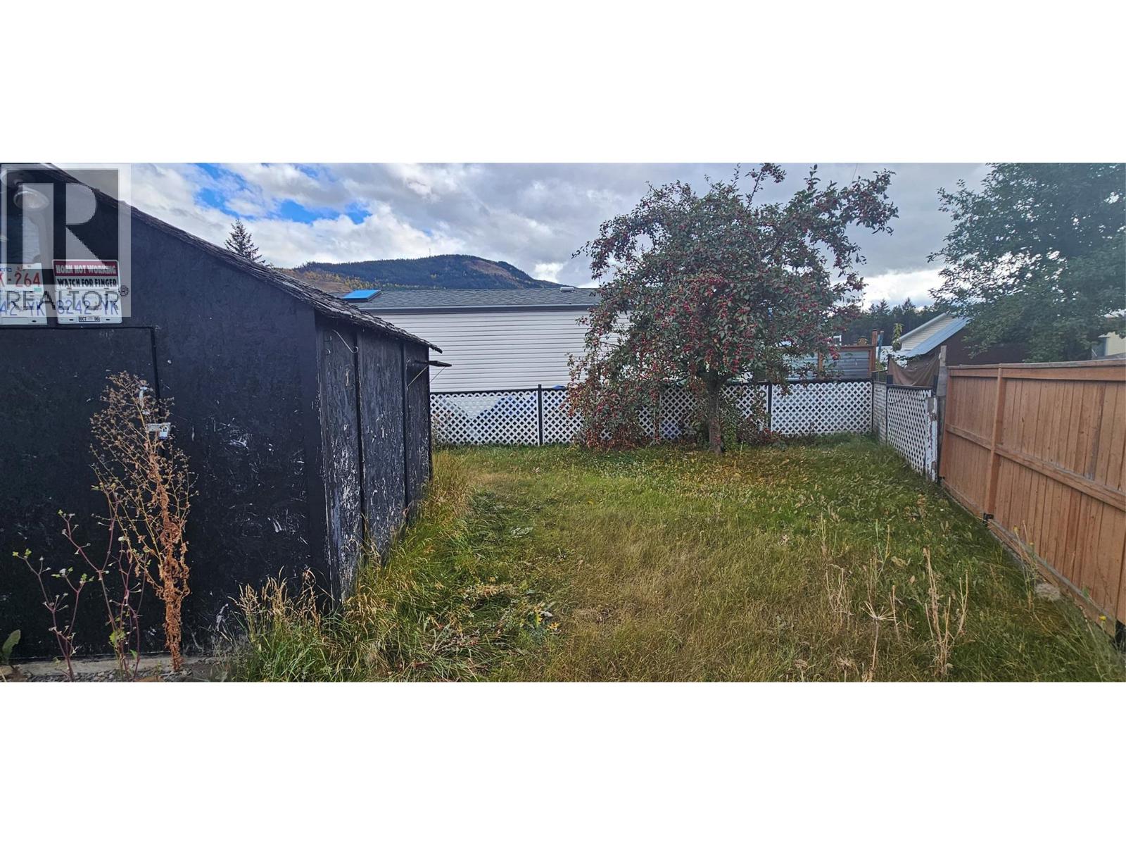 395 RED CEDAR CRESCENT - 28