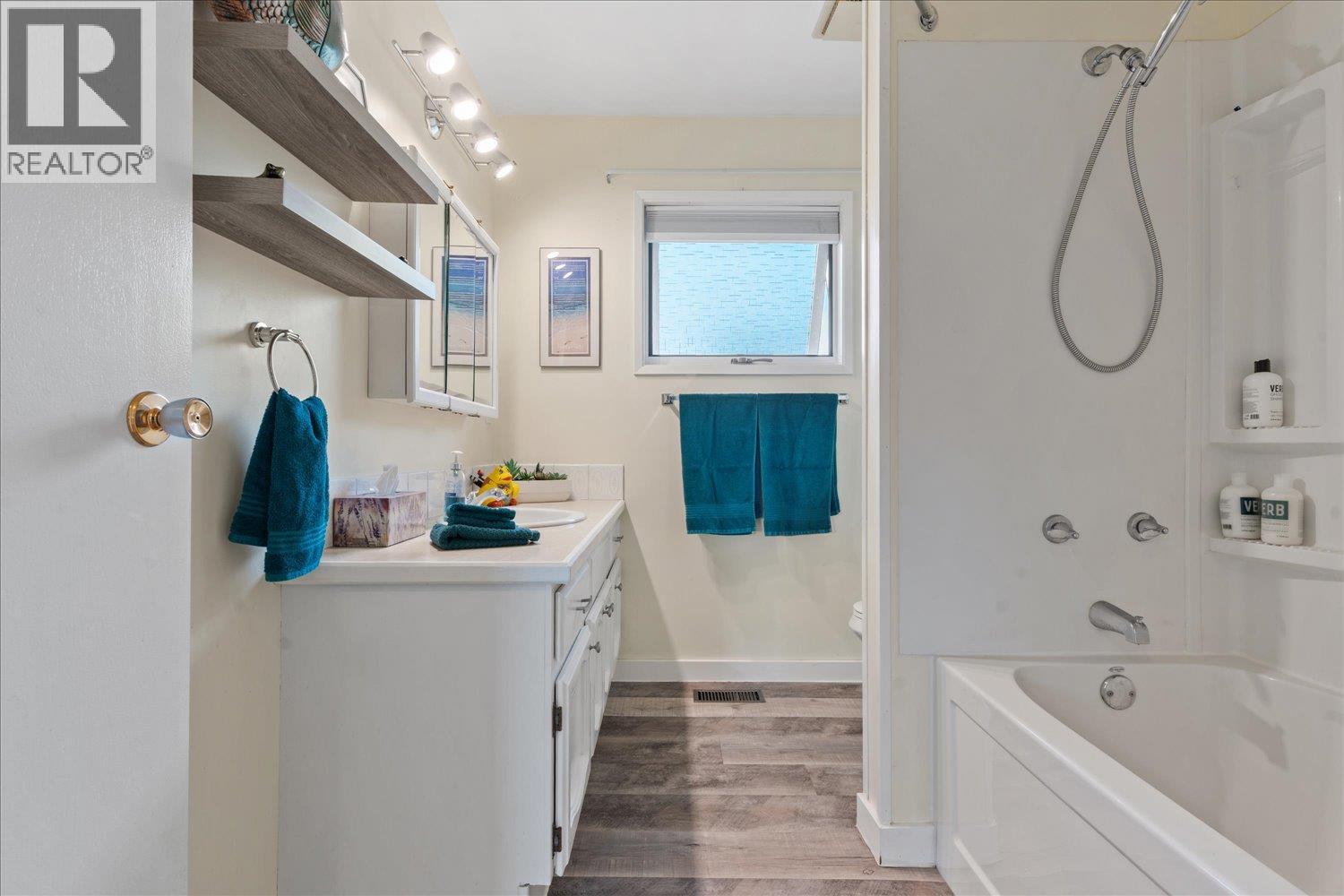 1799 Spring Street, Merritt