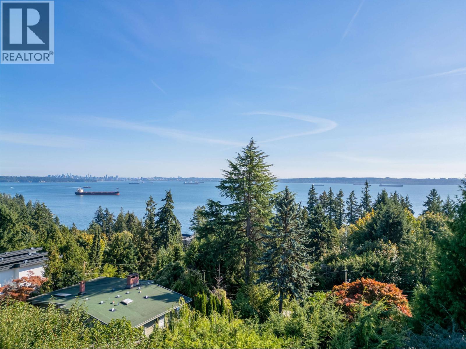 4111 BURKEHILL ROAD, West Vancouver