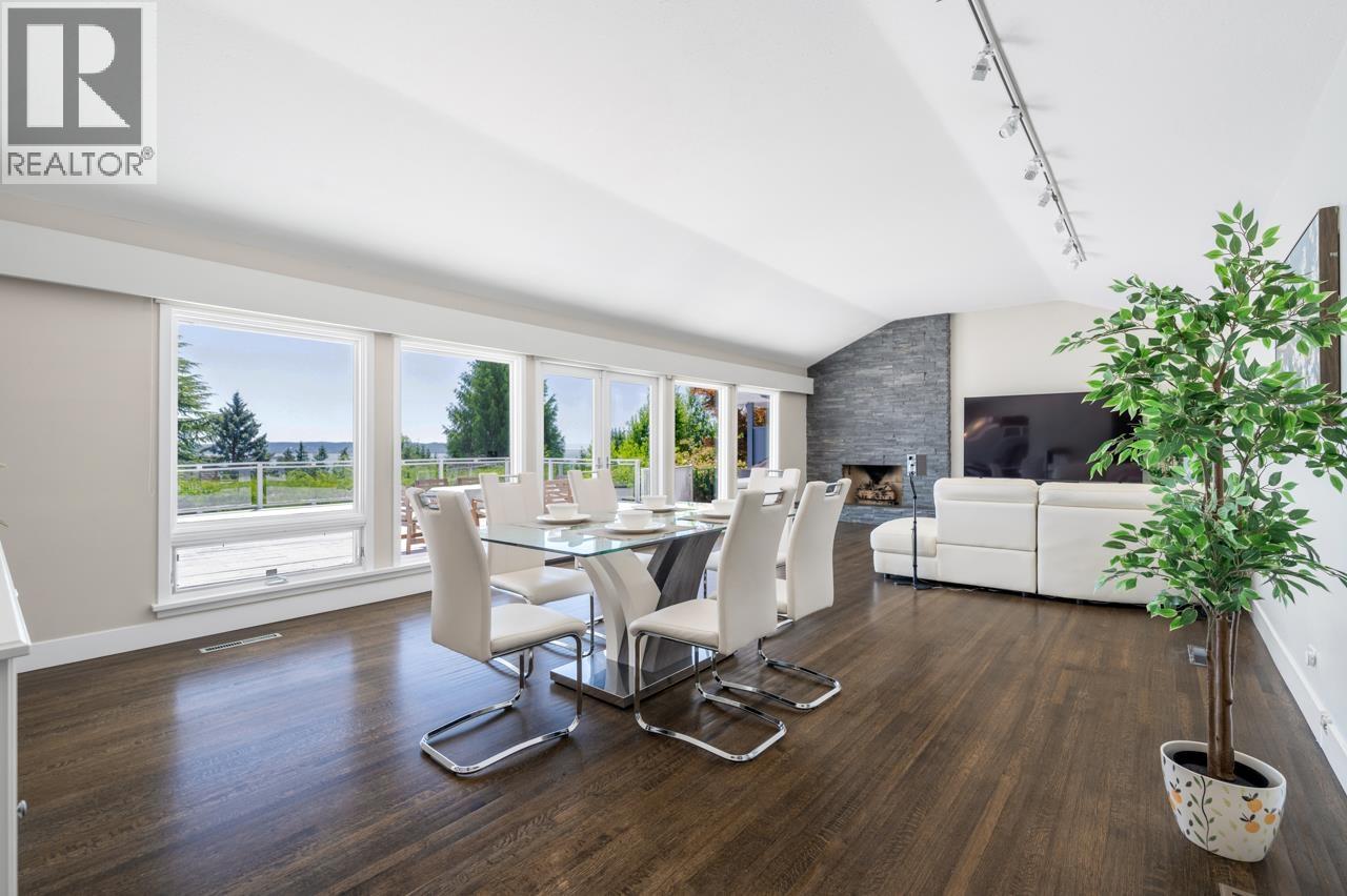 4111 BURKEHILL ROAD, West Vancouver