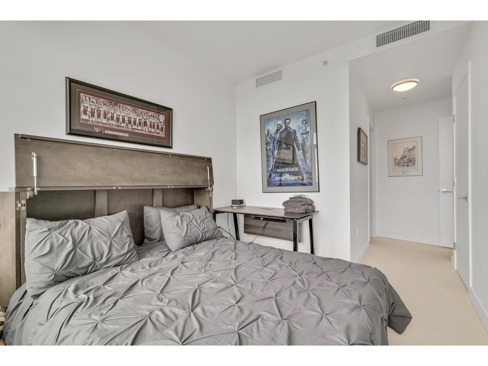 2305 1588 JOHNSTON ROAD, White Rock