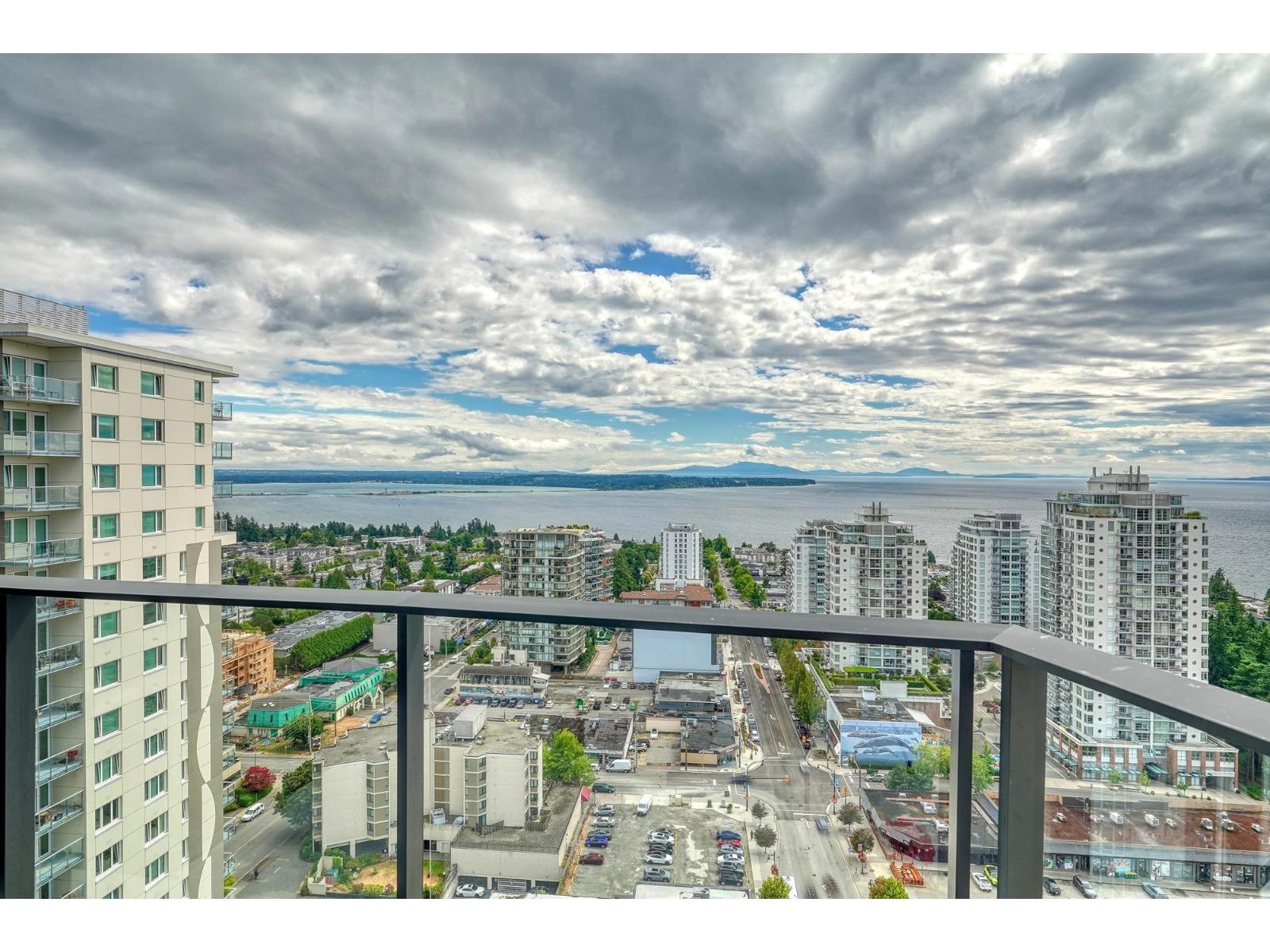2305 1588 JOHNSTON ROAD, White Rock