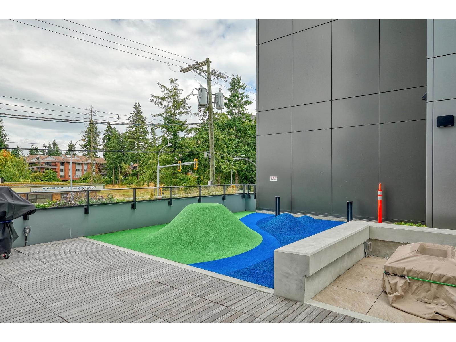 2305 1588 JOHNSTON ROAD, White Rock