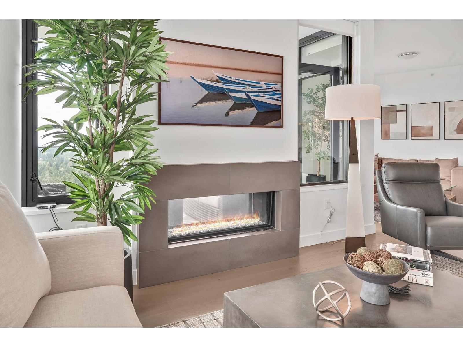 2305 1588 JOHNSTON ROAD, White Rock