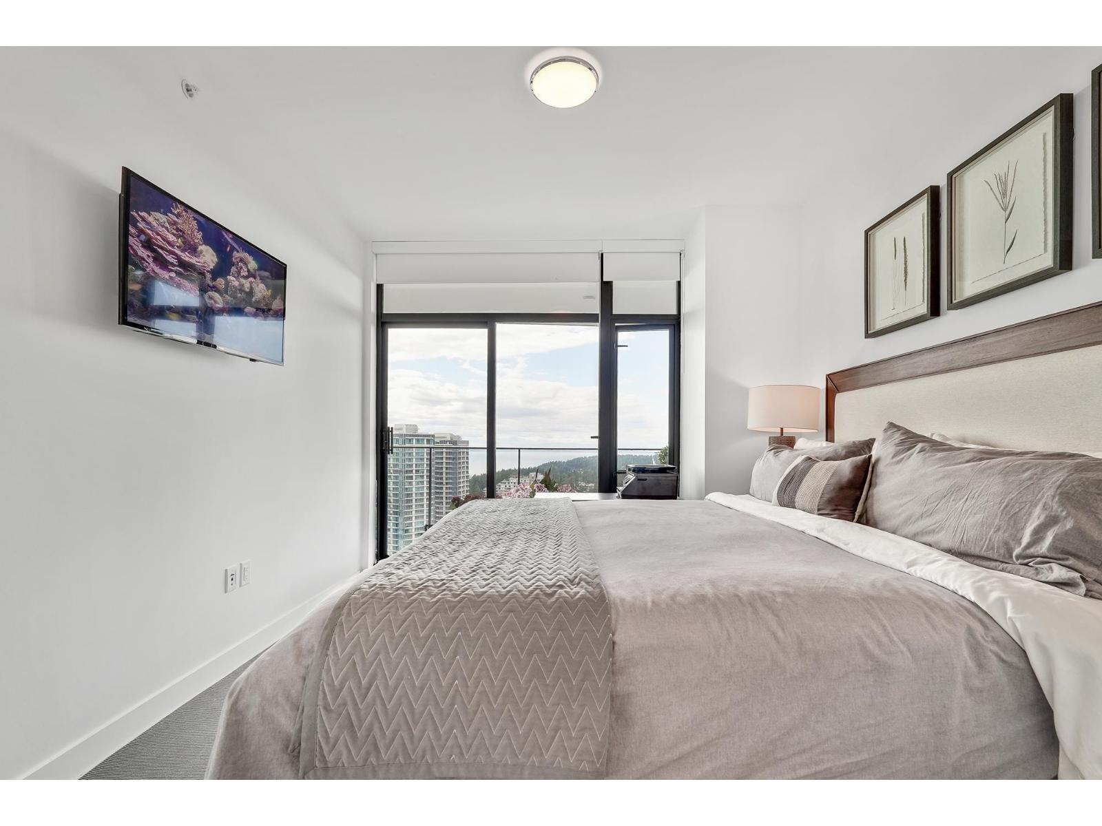 2305 1588 JOHNSTON ROAD, White Rock