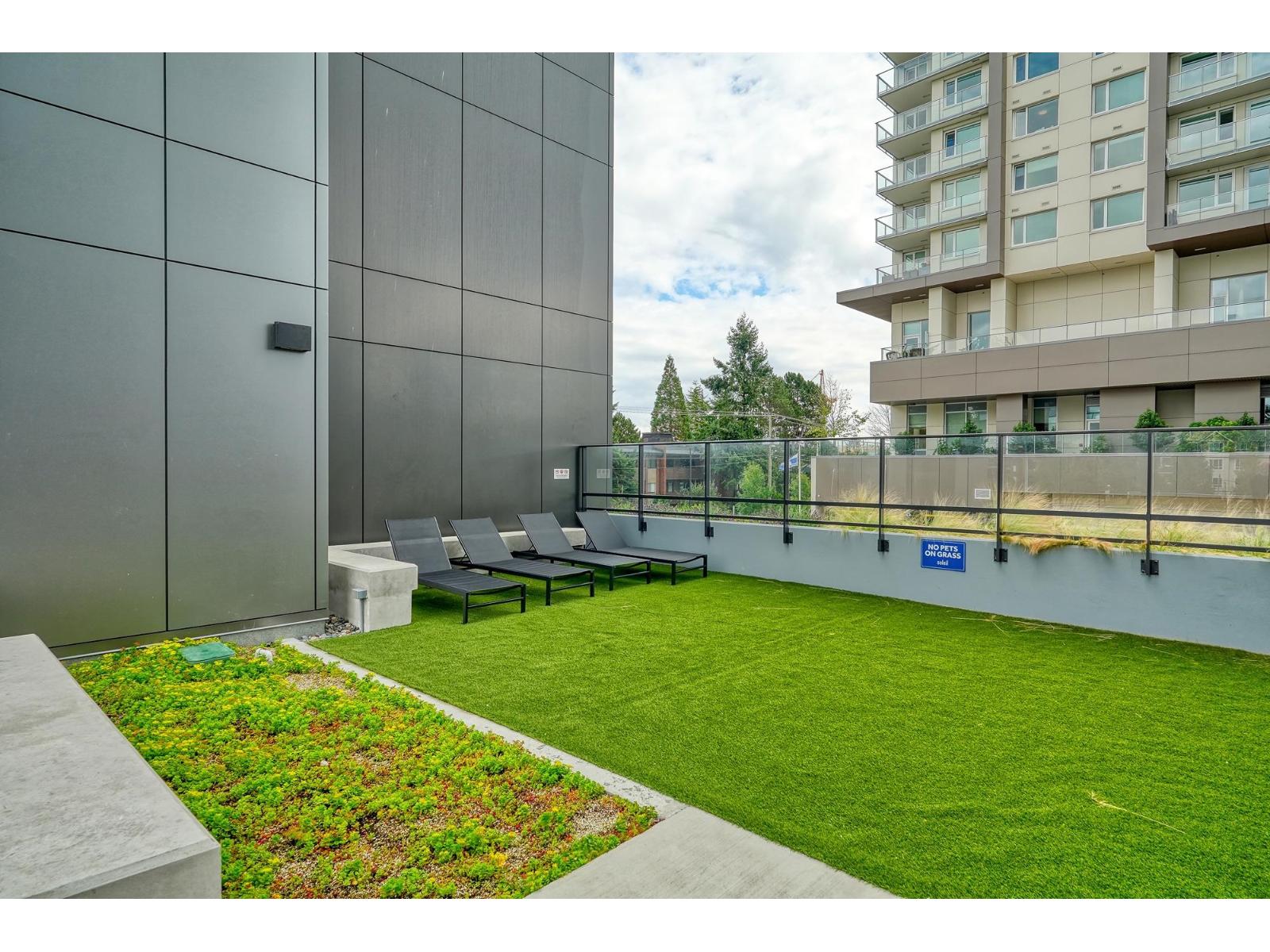 2305 1588 JOHNSTON ROAD, White Rock