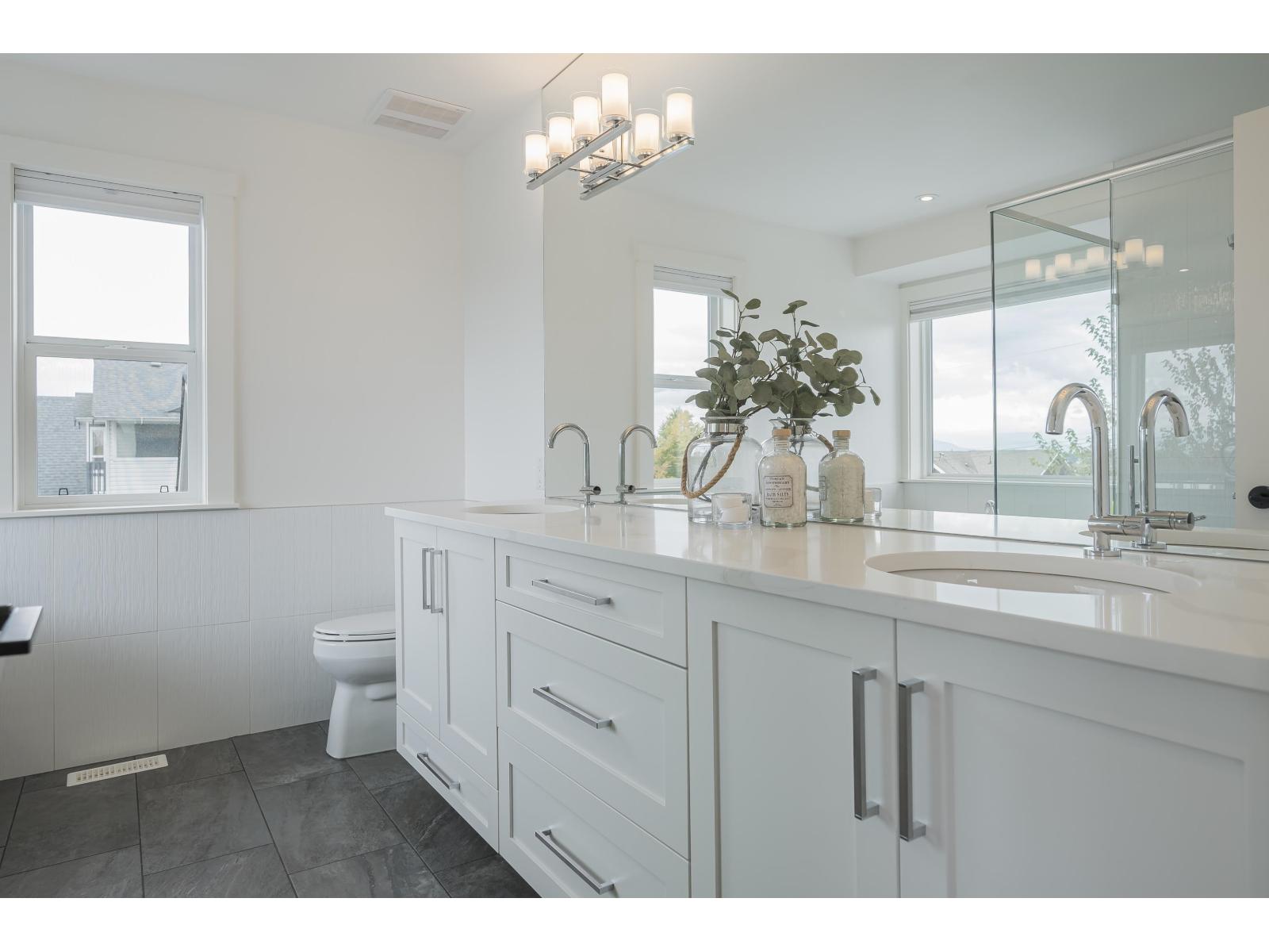 20710 46A AVENUE, Langley