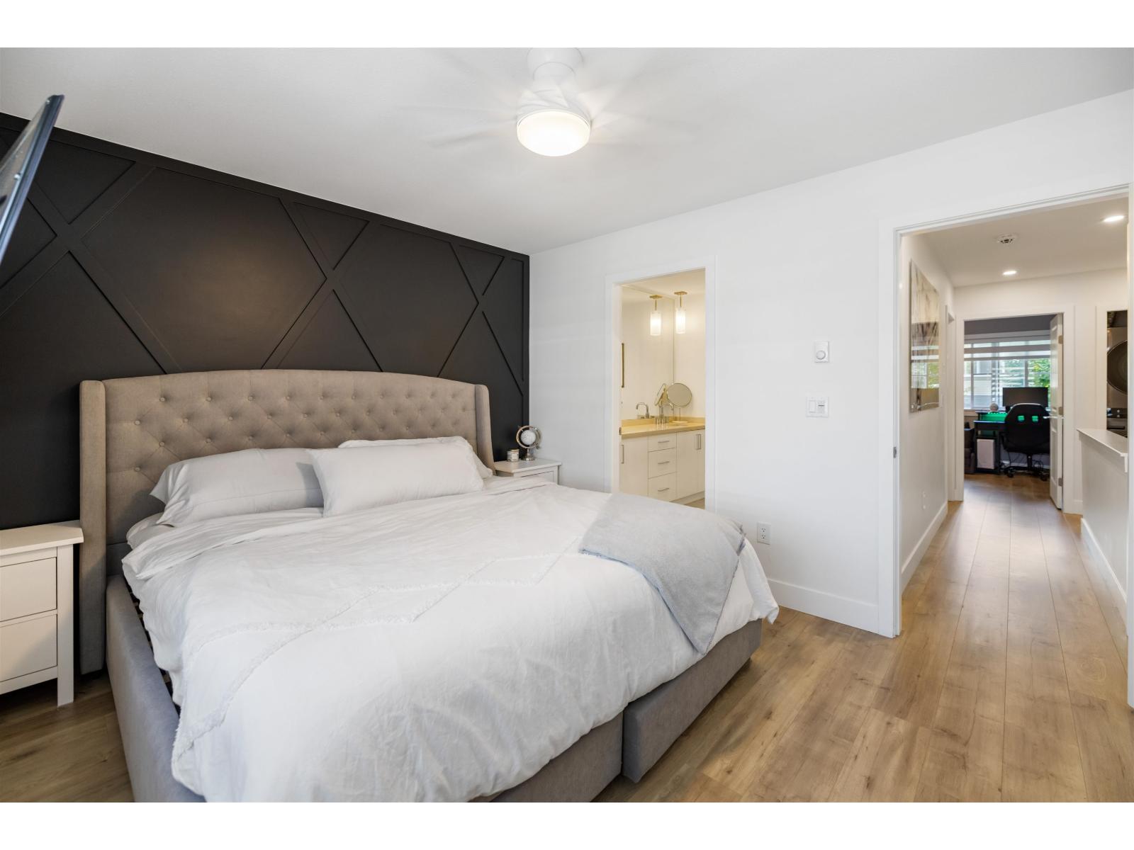 47 2501 161A STREET, Surrey